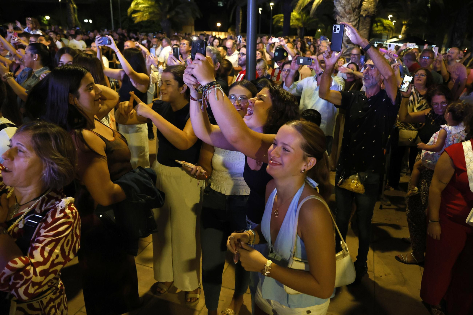 Las fotografías del festival Frikyesta con Henry Méndez en Algeciras