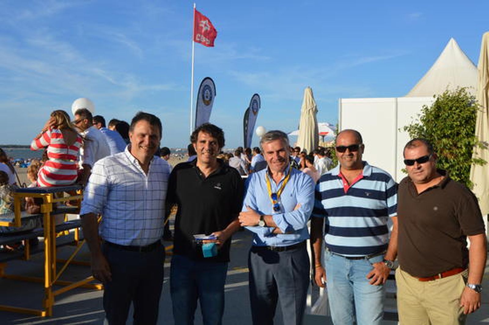 Antonio Fernández, David Gallardo, Fernando García, Juan Panal y Manolo Vallejo, durante el descanso.

Foto: Ignacio Casas de Ciria