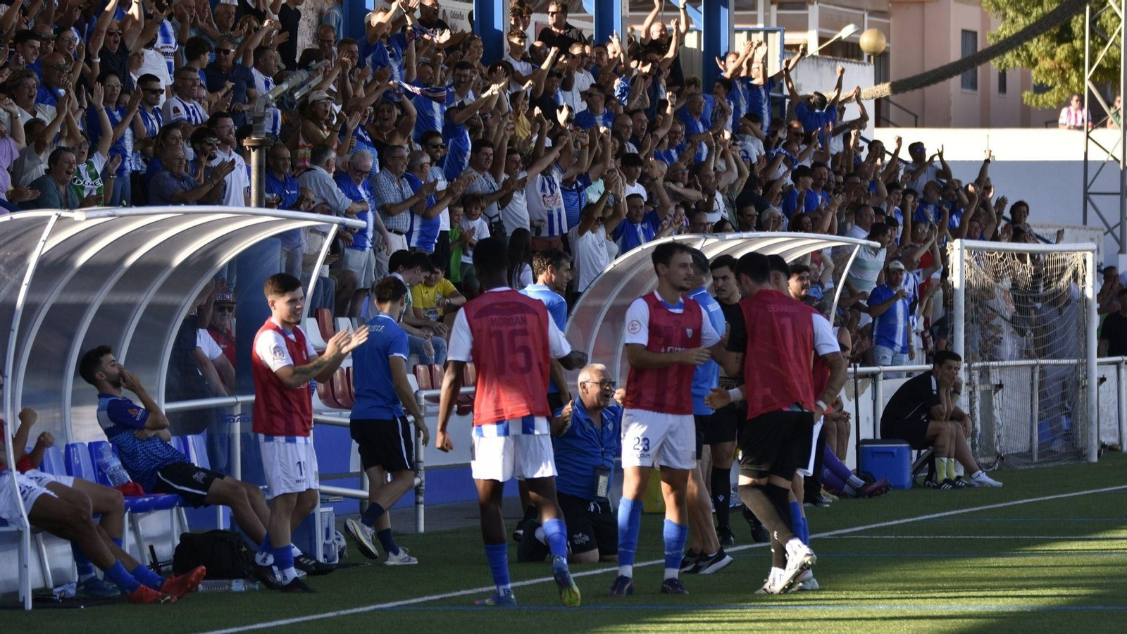 El Bollullos, en su estadio.