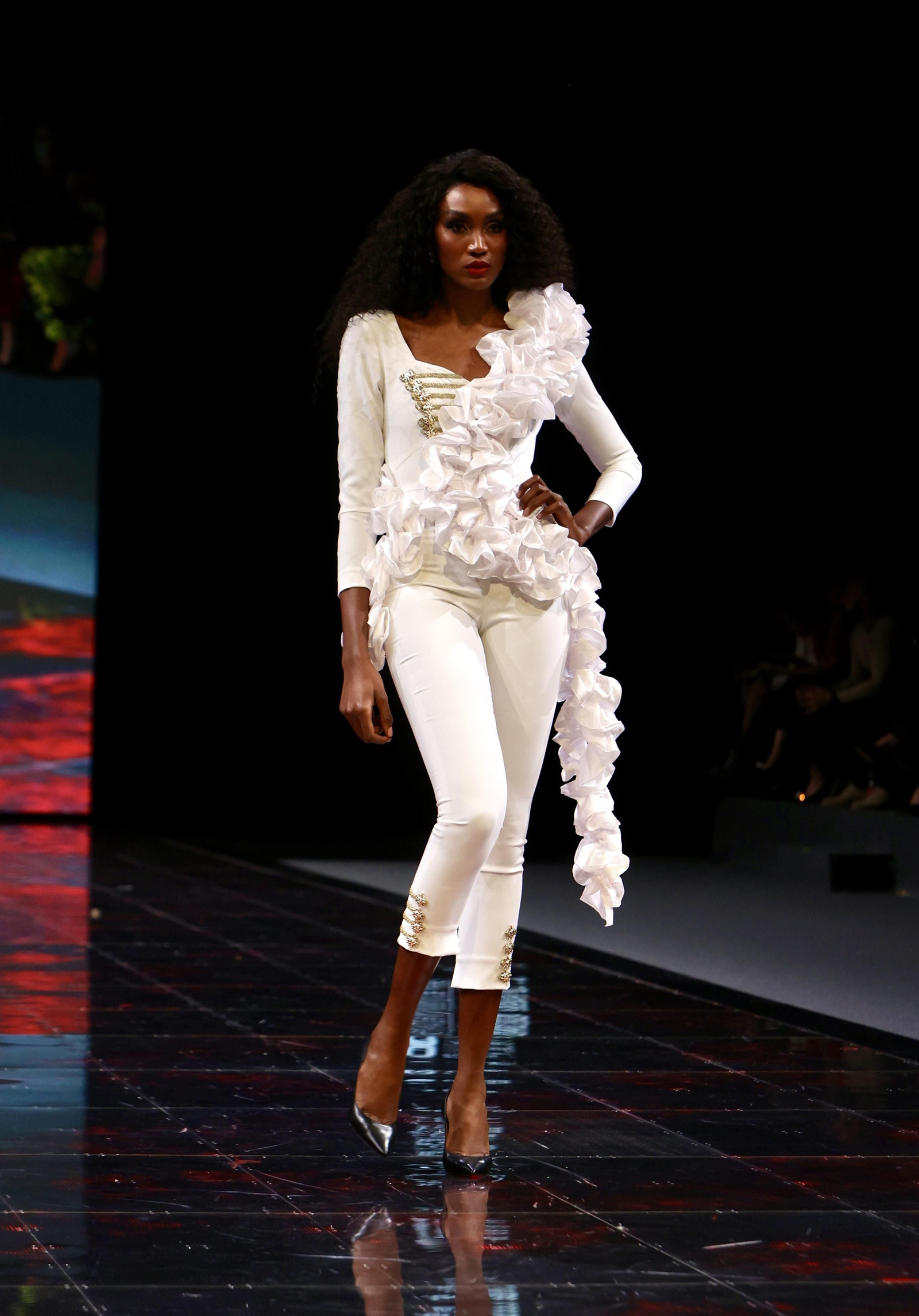 Desfile de Verónica De la Vega en SIMOF, todas las fotos