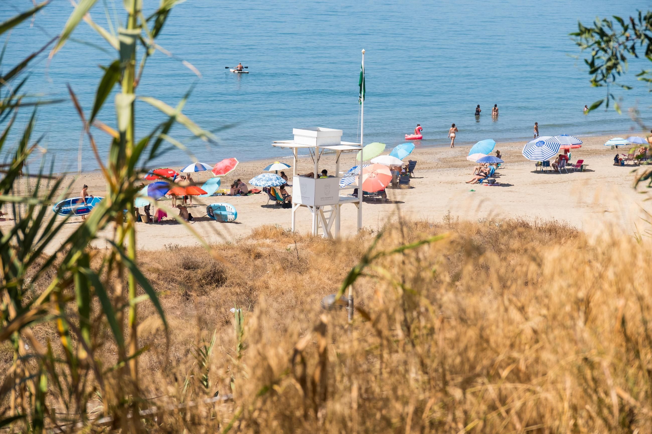 El servicio de socorrismo de Marbella atiende más de 2.300 incidencias en las playas en la primera quincena de julio