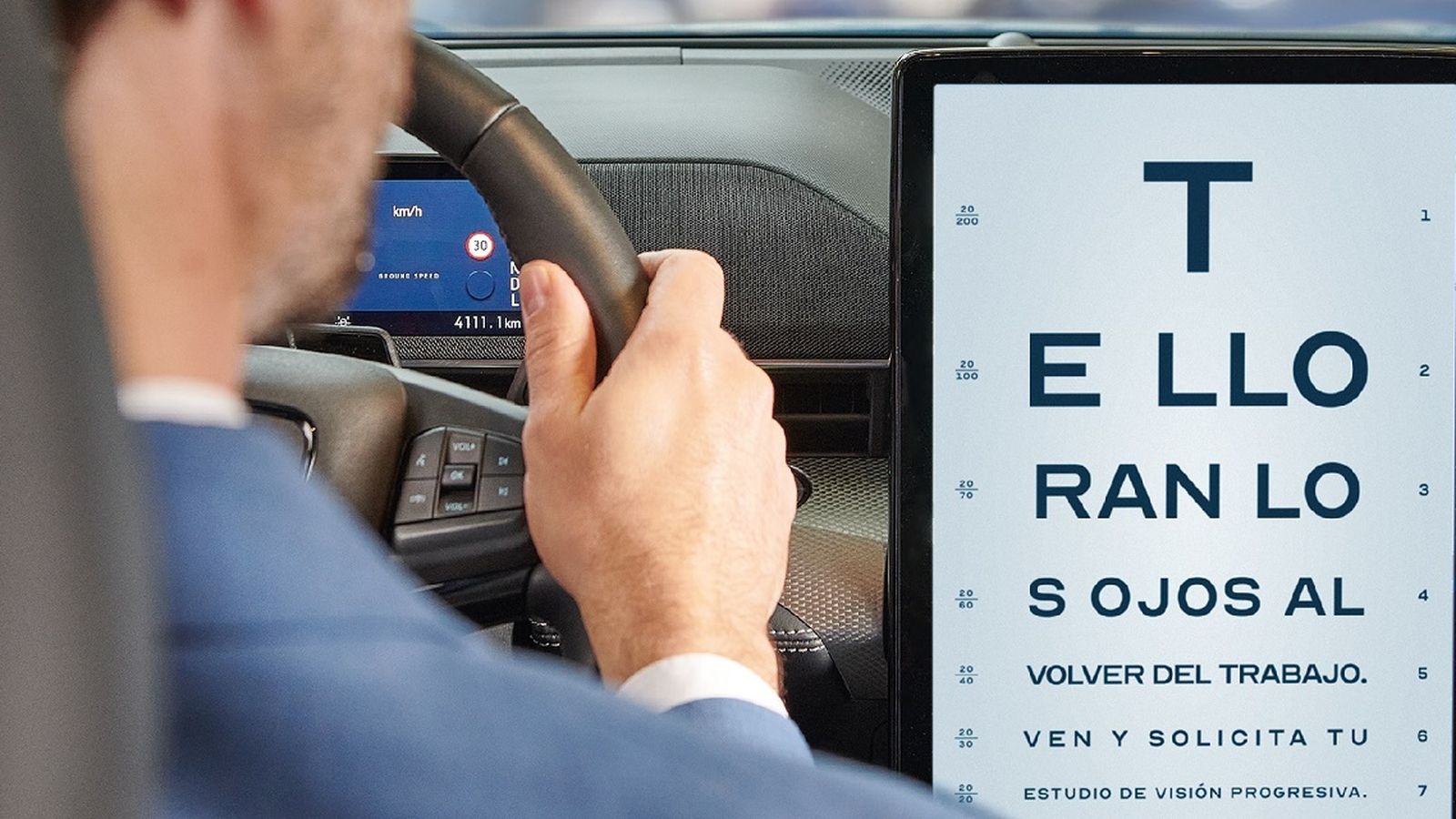 Los ojos llorosos al final del día pueden ser una señal de vista cansada. FEDERÓPTICOS