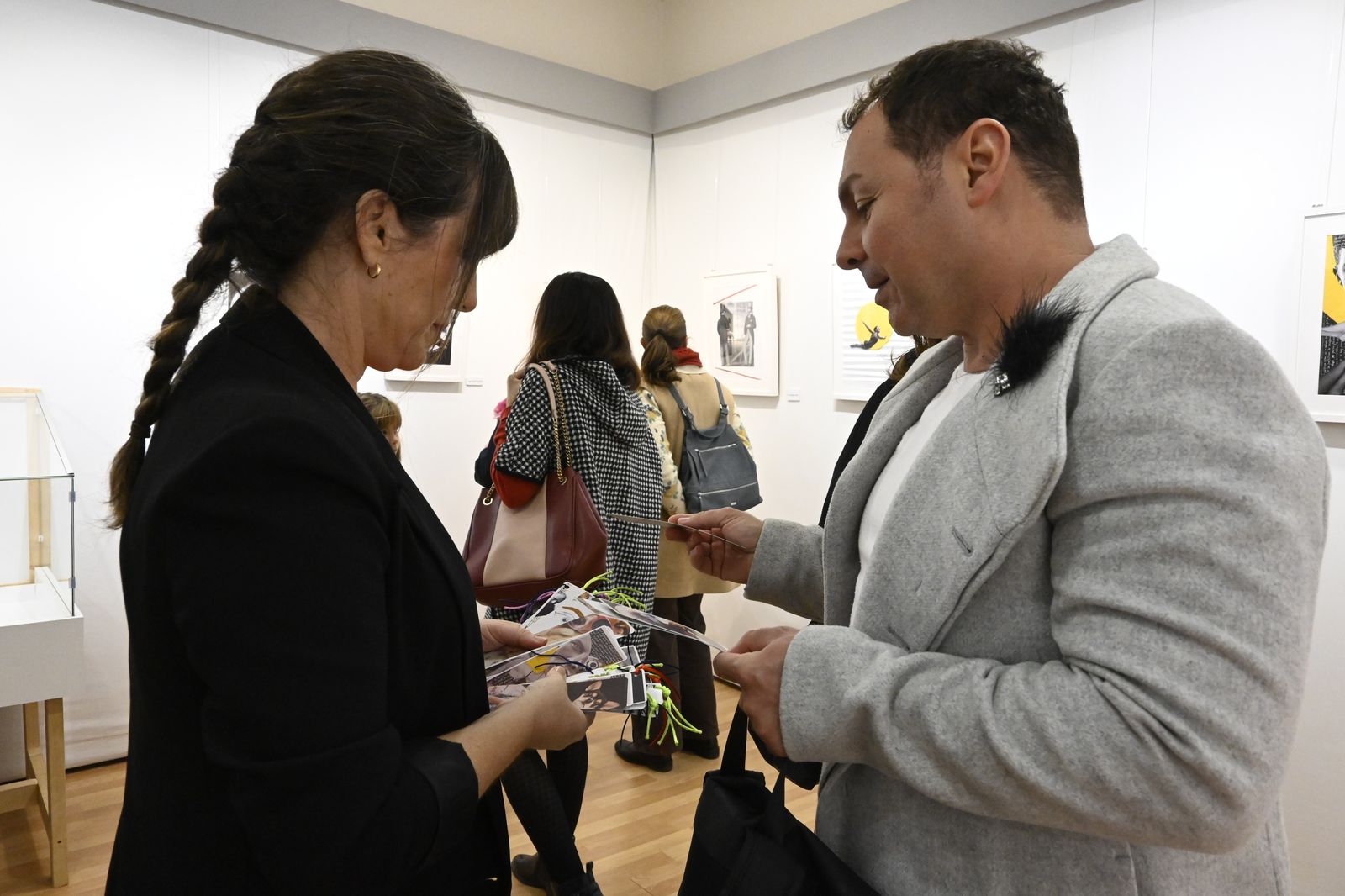 Inauguración de la exposición: Amor Propio de Ana Santos, en imágenes