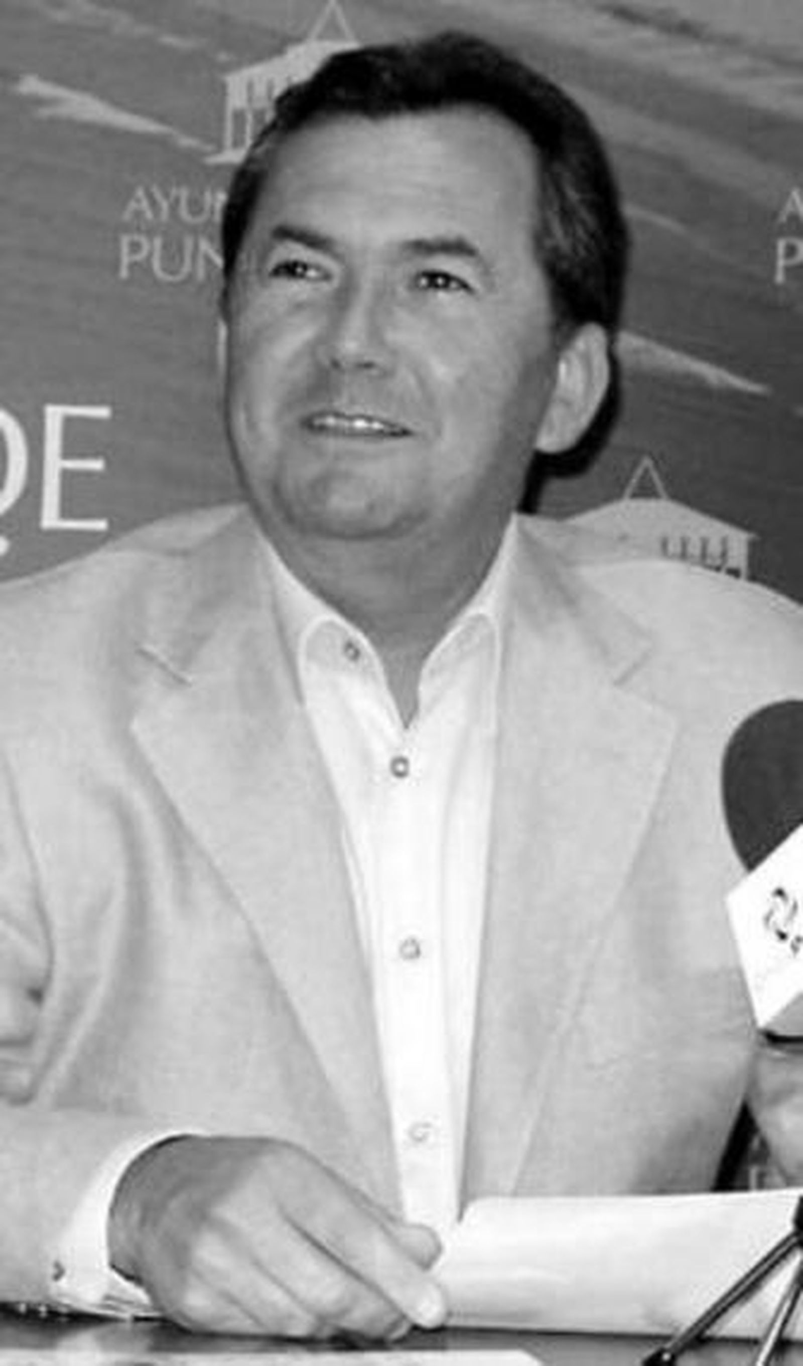 Gonzalo Rodríguez Nevado. A la derecha, Hernández Cansino.