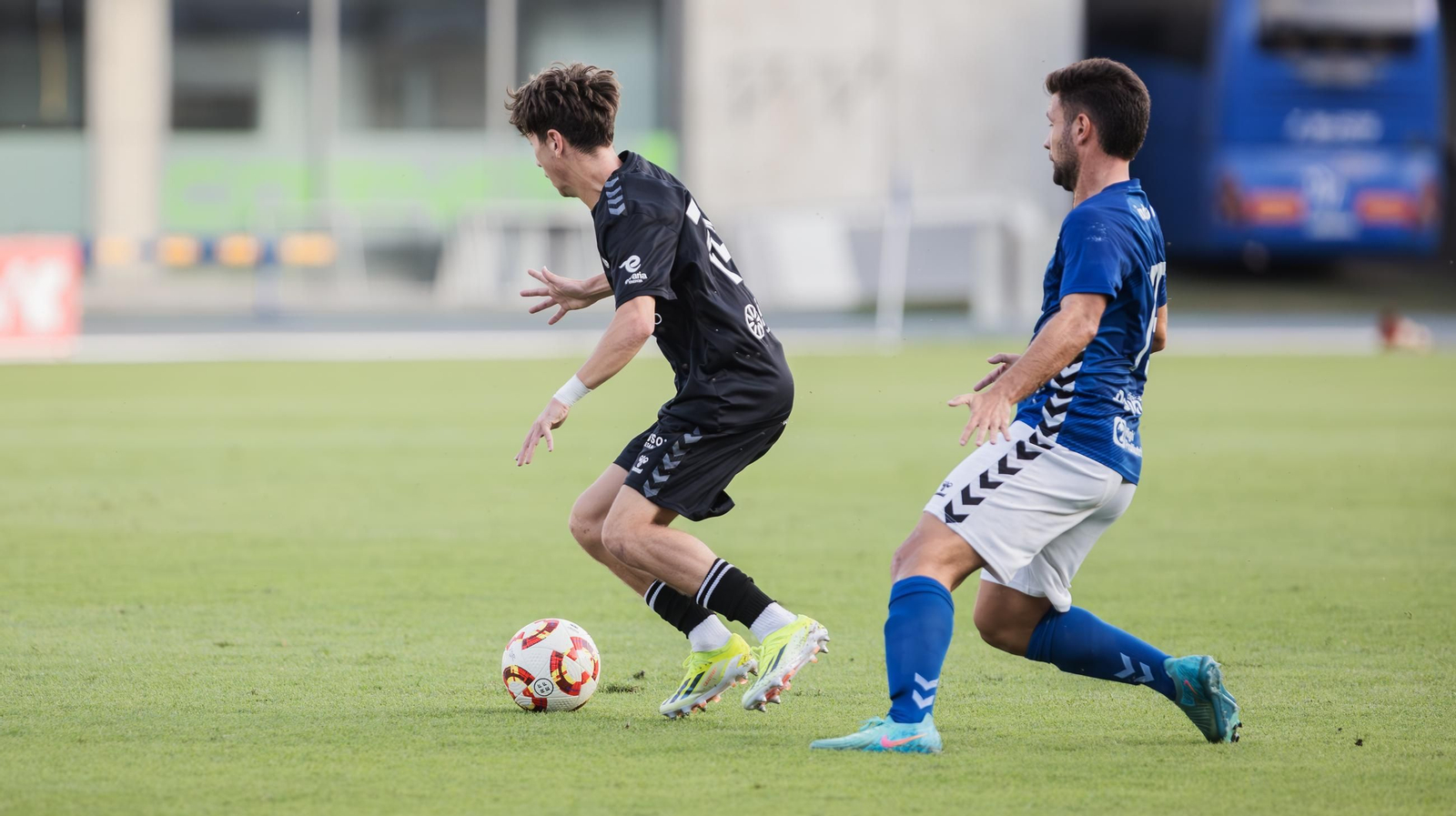 Imágenes del triunfo del Xerez DFC en el 34 Trofeo de la Vendimia