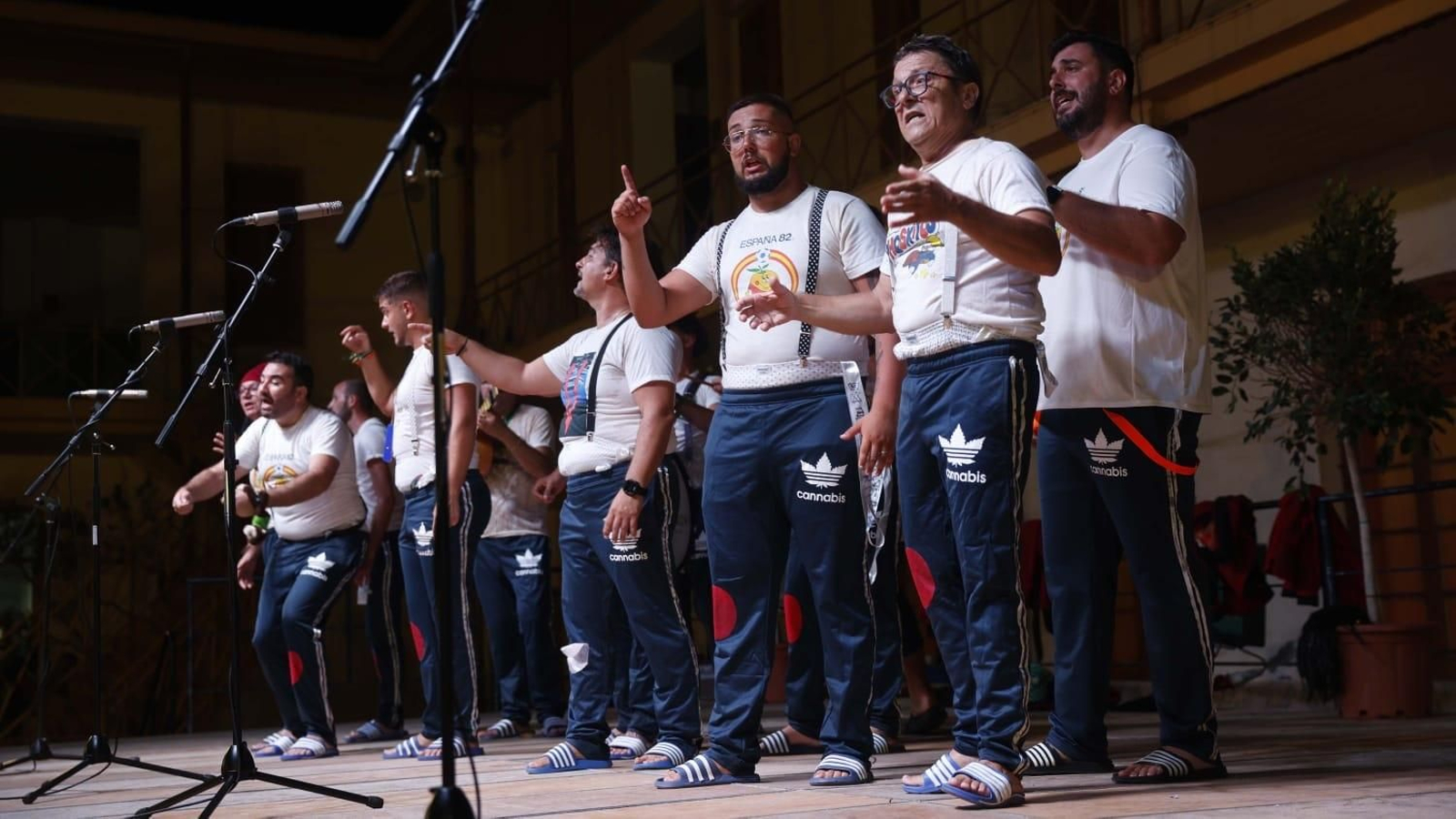 Una edición pasada de la noche carnavalesca.