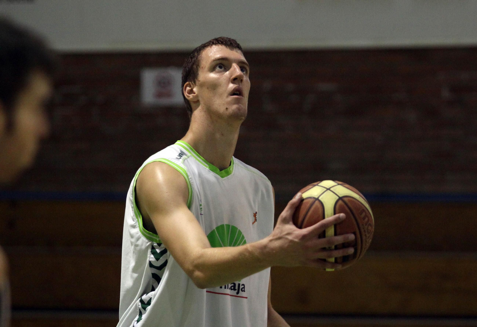 La carrera de Ognjen Kuzmic, en fotos