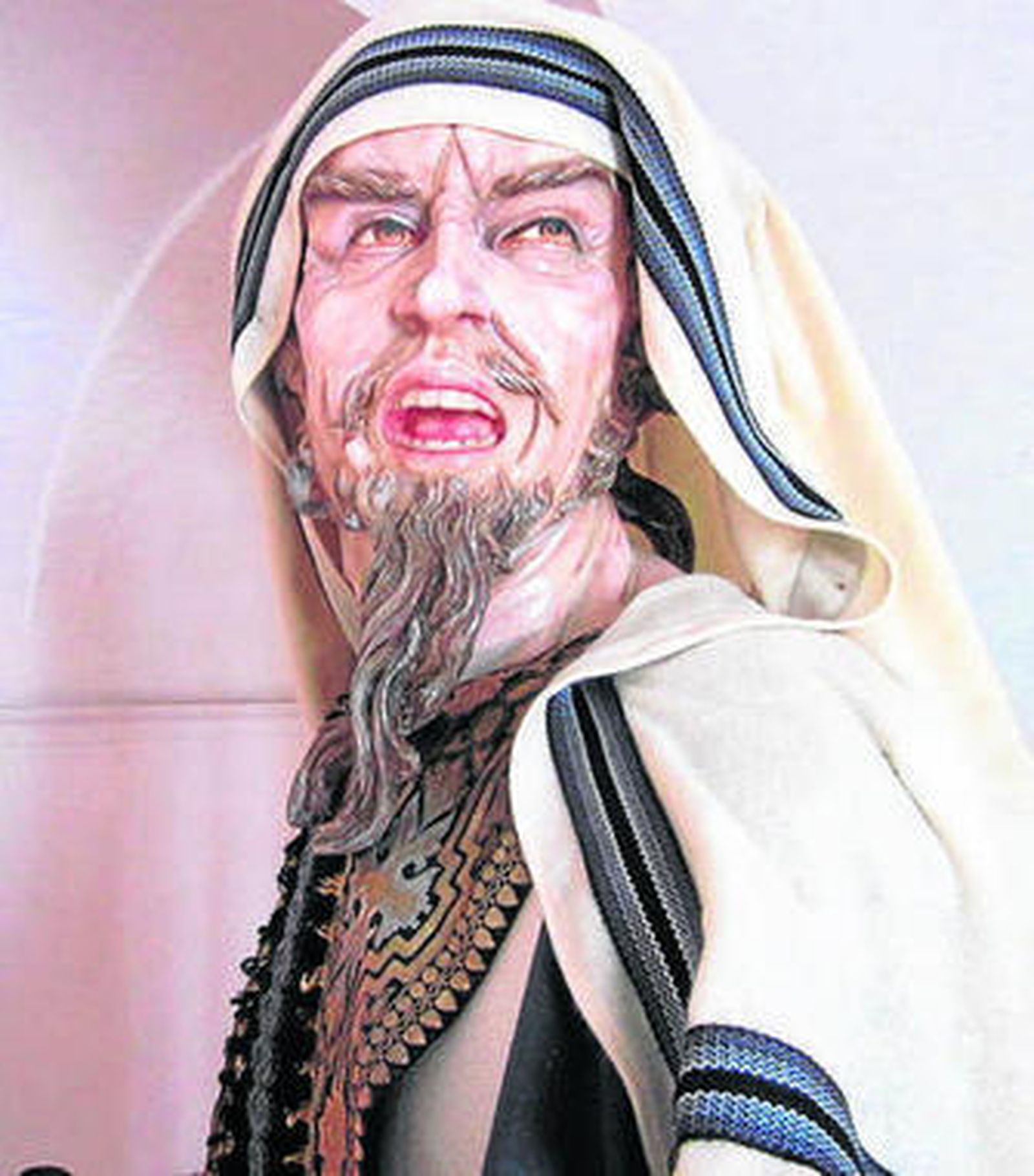 Dos de las piezas que pueden contemplarse en la exposición imaginera.