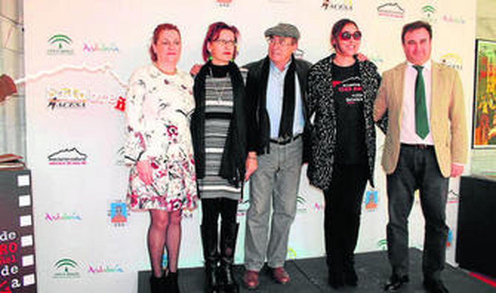 María Barranco fue la encargada ayer de abrir la muestra acompañada, entre otros, por la delegada de Cultura.