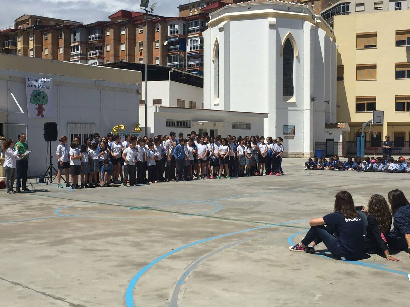 Inauguración del Día del Deporte del colegio San Manuel