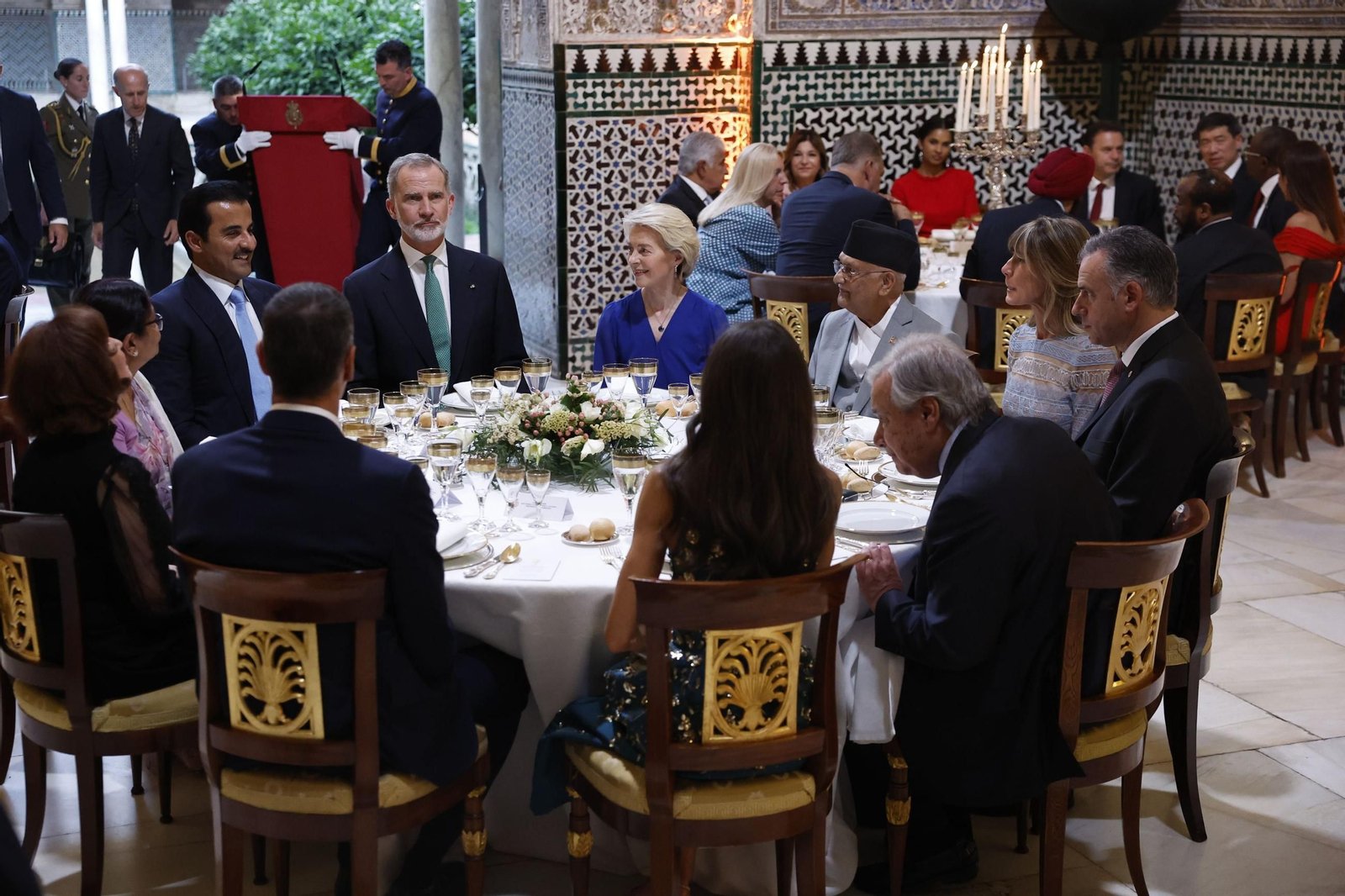 La cena de gala ofrecida a los líderes mundiales en el Real Alcázar.
