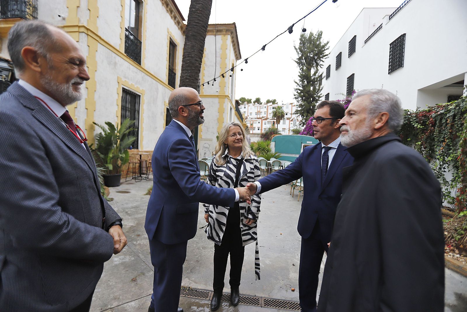 Imágenes de la recepción del Foro Gerardo Rojas de Huelva Información