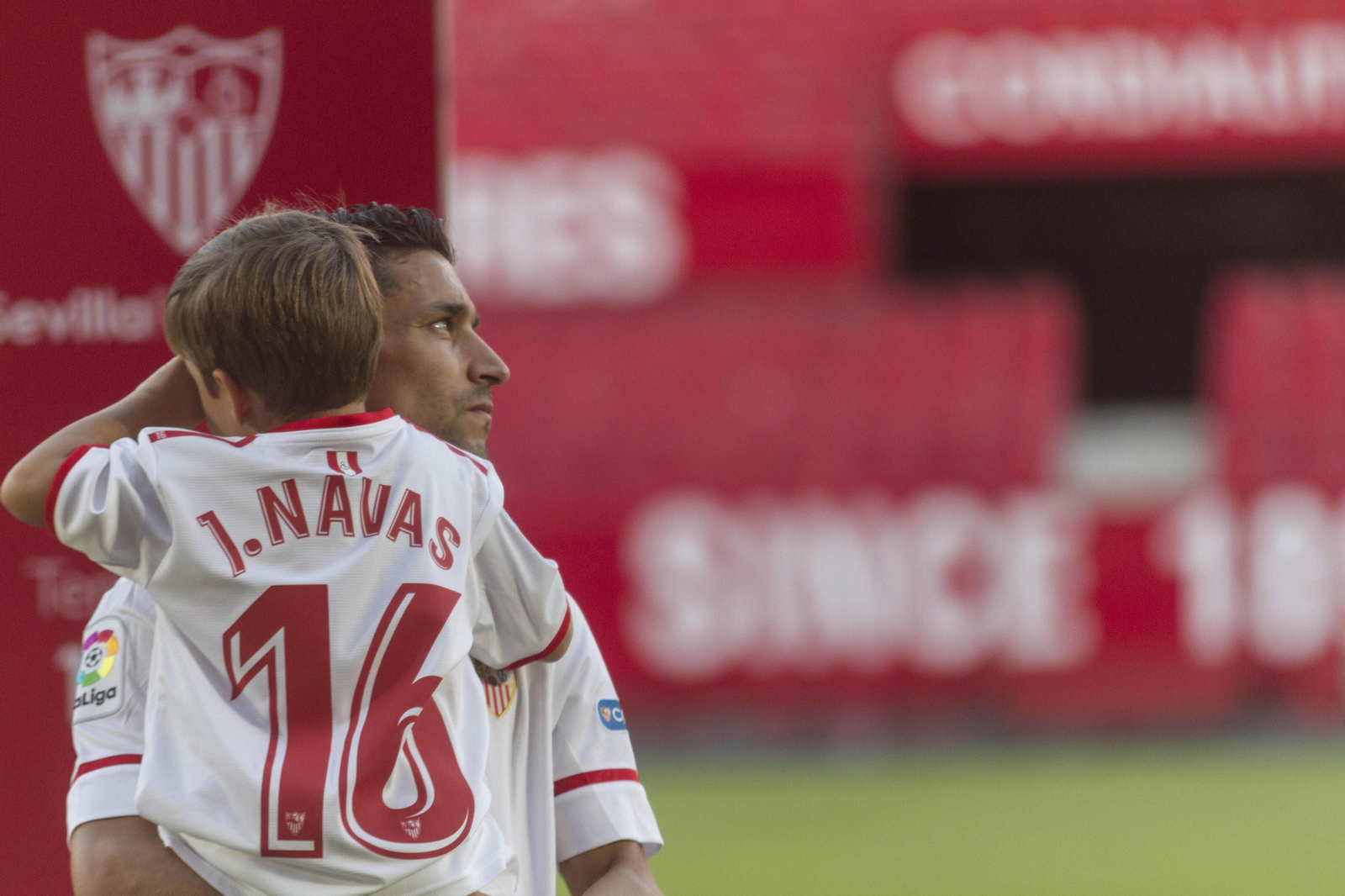 La presentación de Jesús Navas, en imágenes