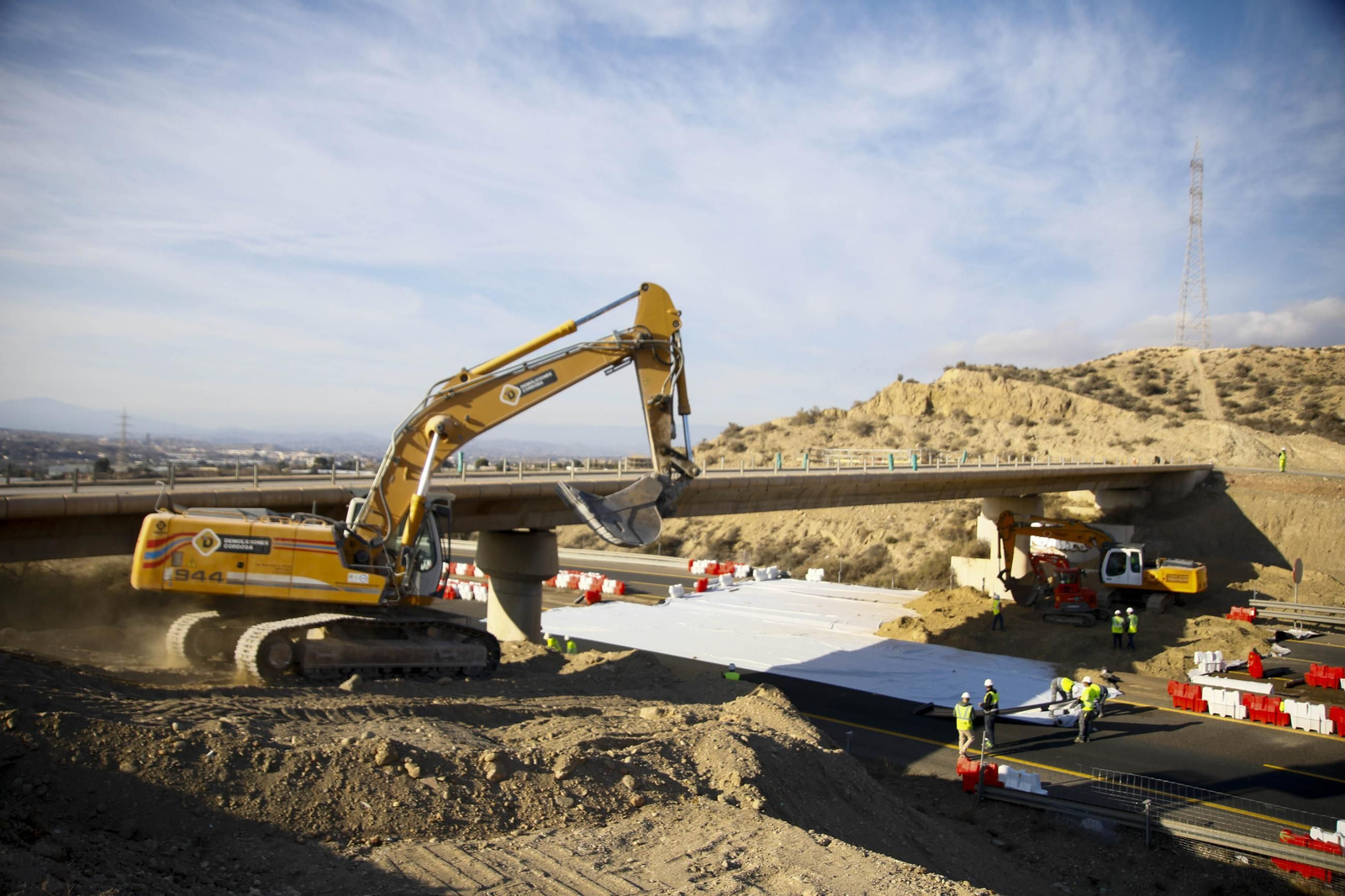 Imágenes del corte total en la A-7 de Almería