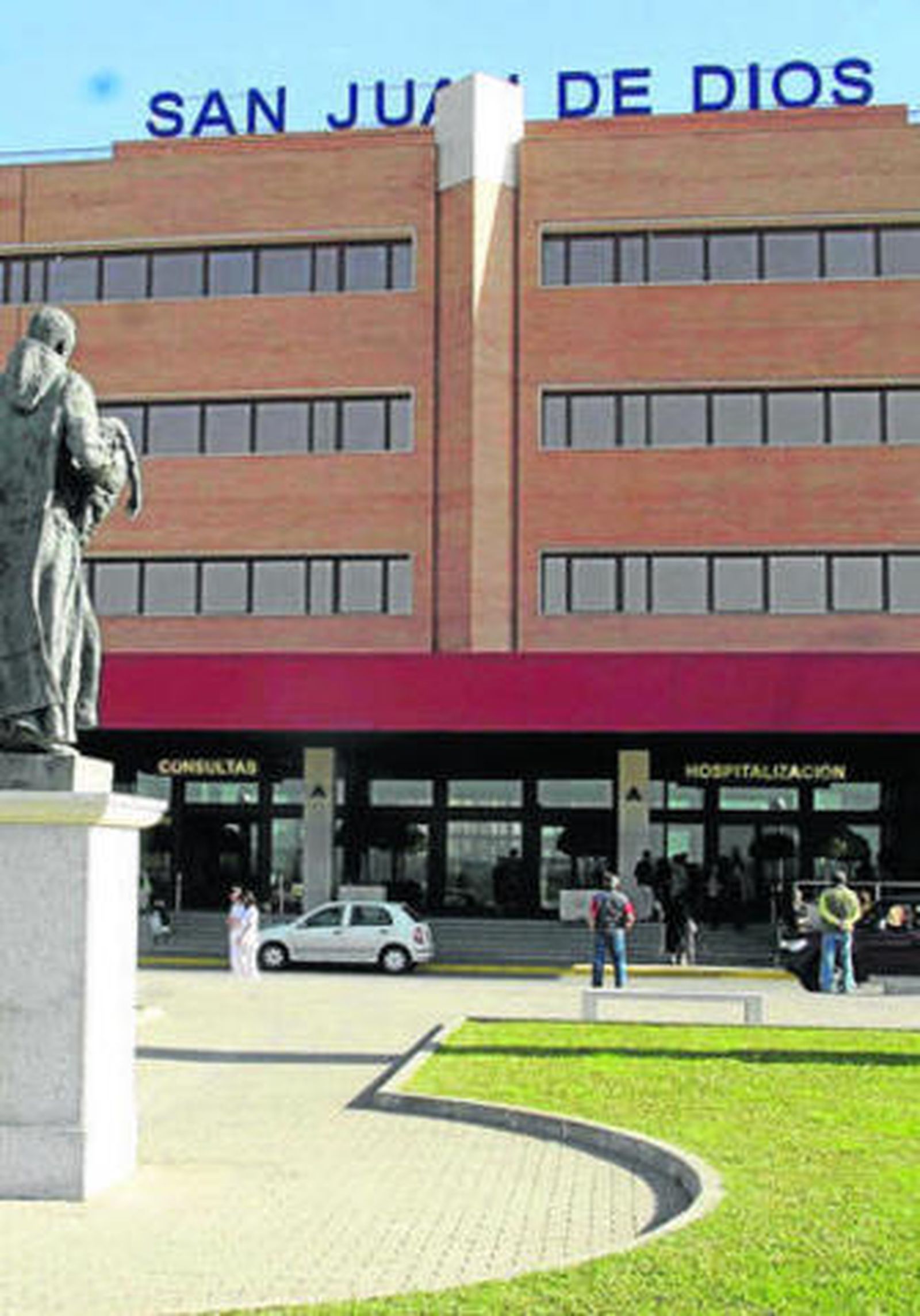 Acceso al Hospital San Juan de Dios del Aljarafe.