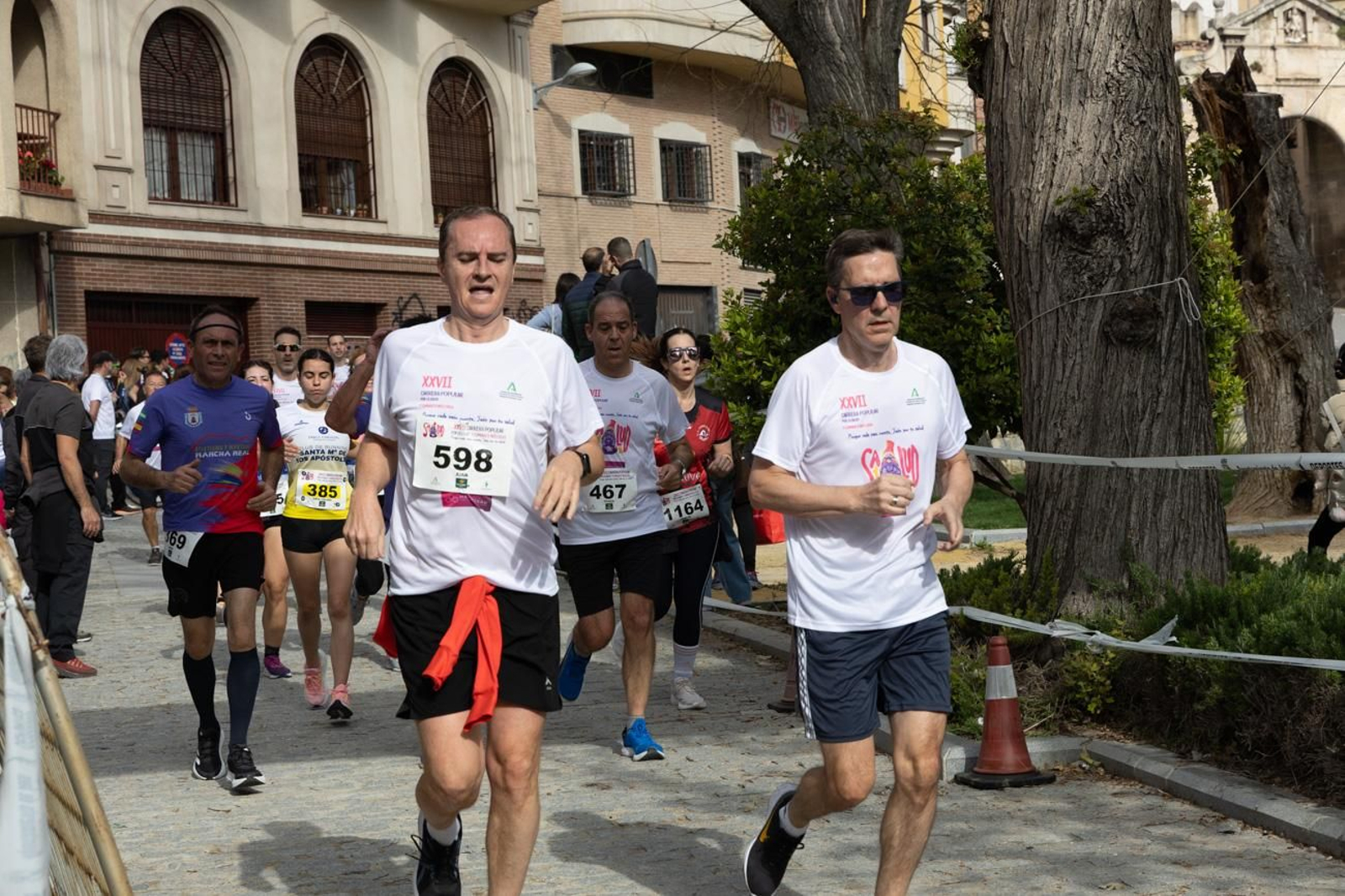 Más de 2.100 participantes corren  para promover la salud en Jaén, en imágenes (2)
