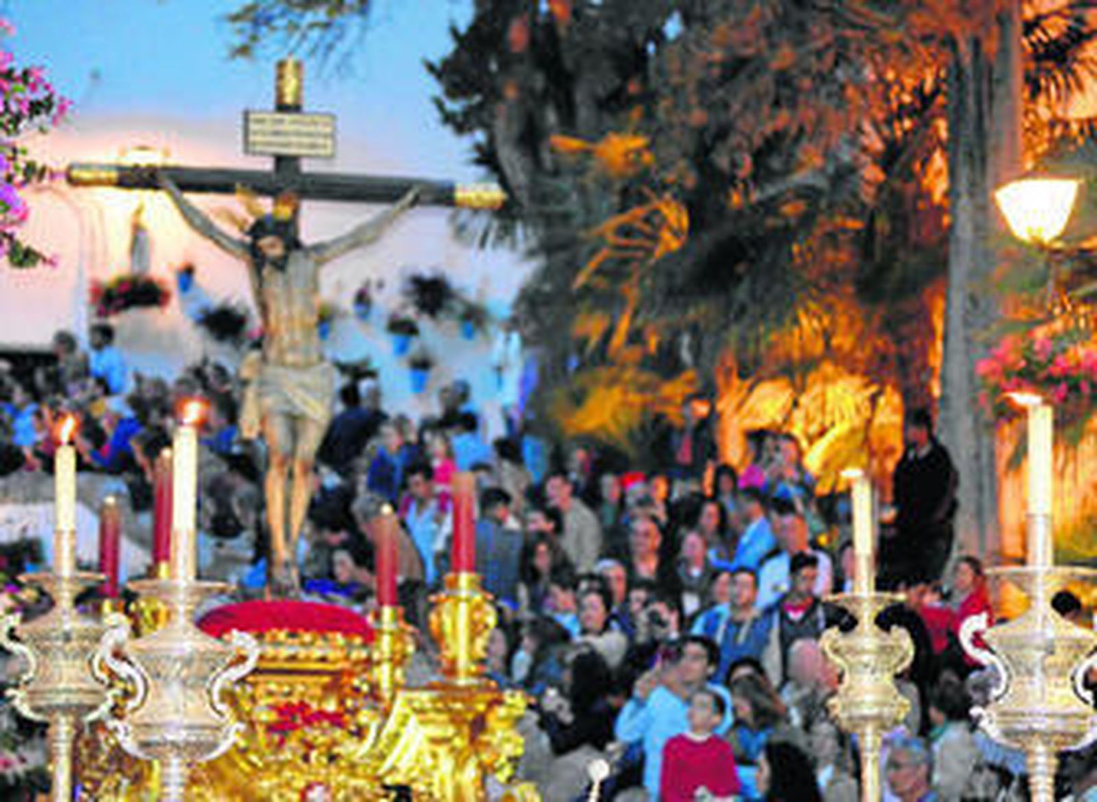 El Cristo del Amor, poco antes de llegar a la plaza de la Encarnación.