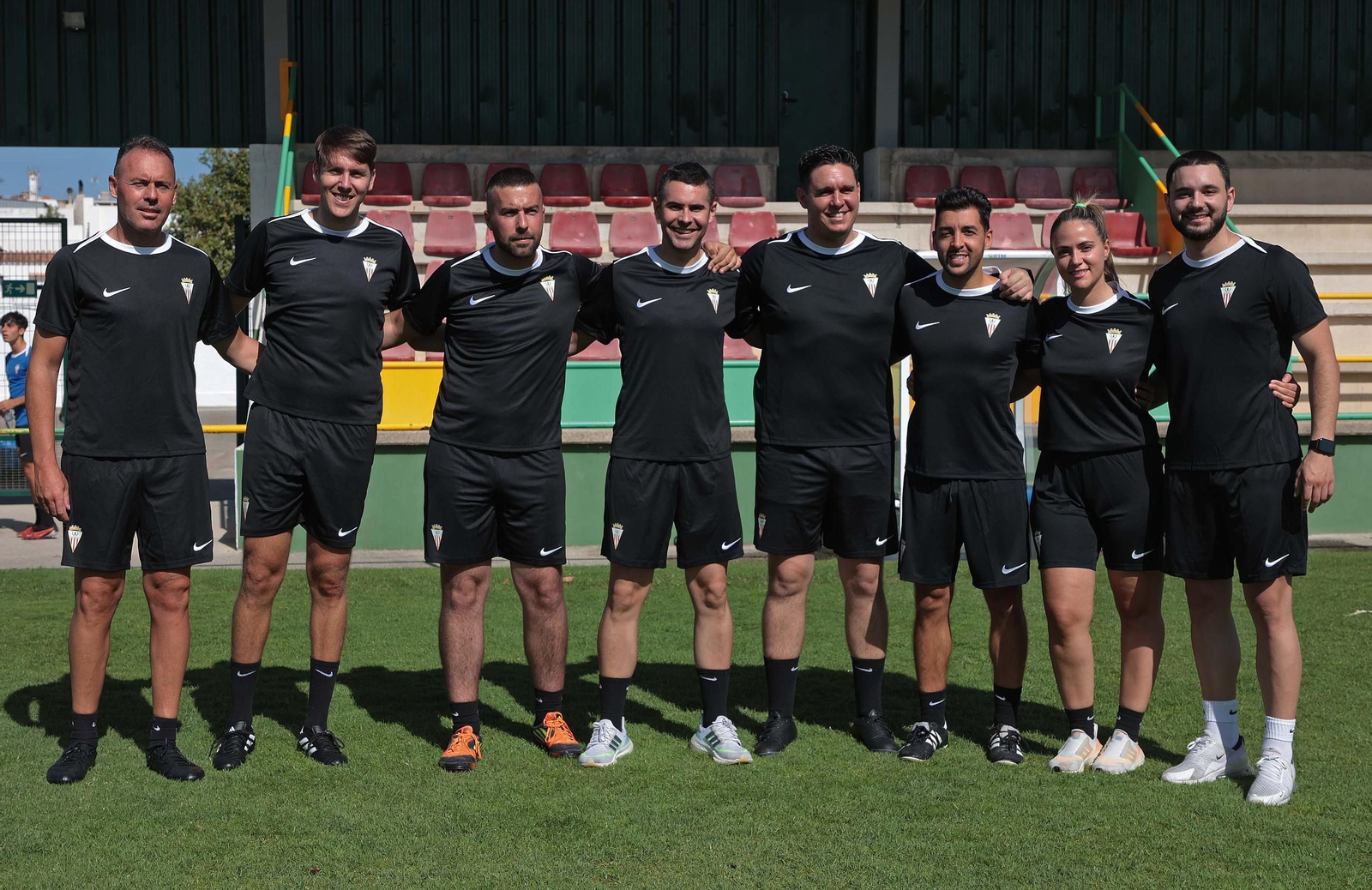 Fotos del primer entrenamiento del Algeciras CF de la pretemporada 2024/2025 en Los Barrios