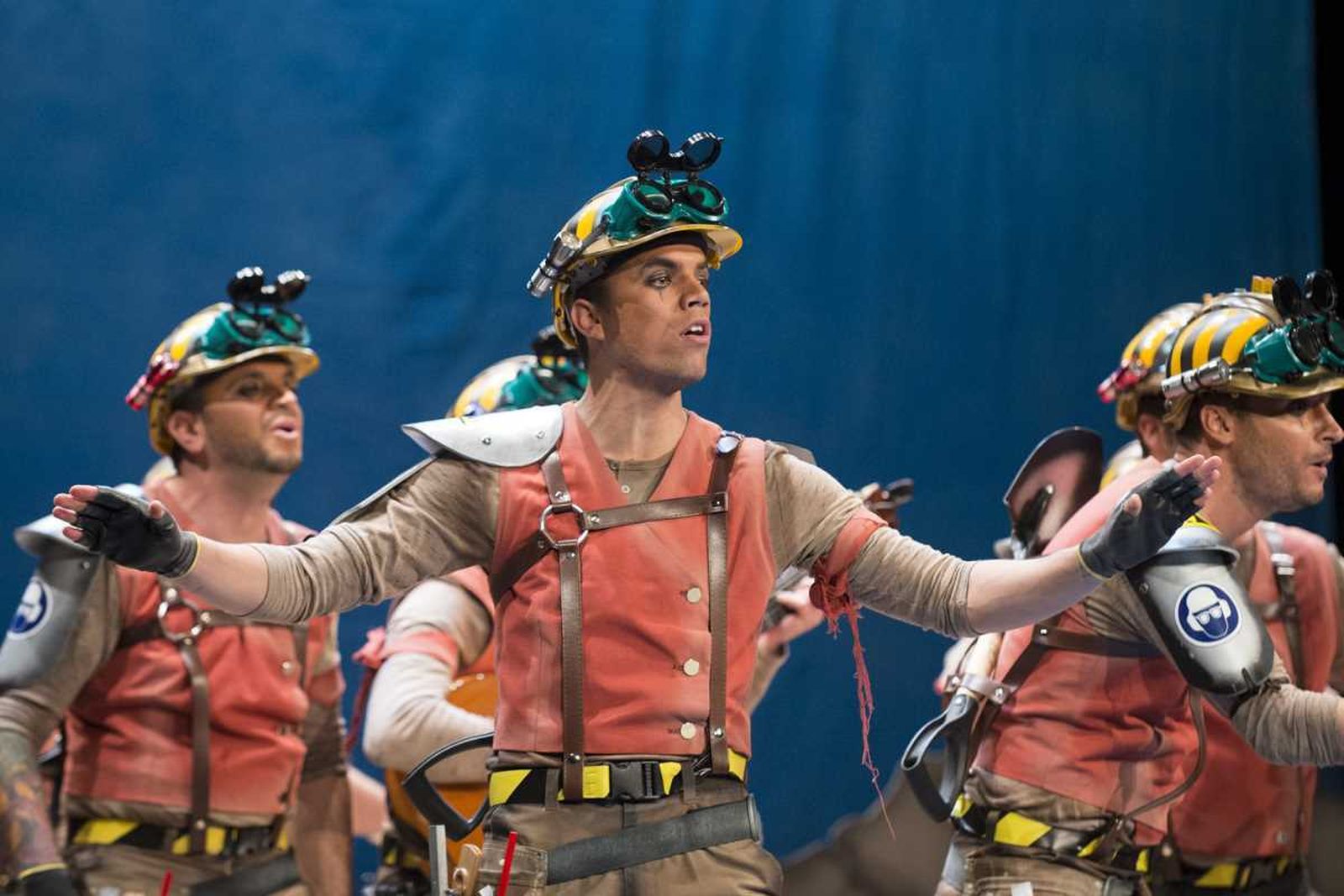 Las imágenes de la decimocuarta función clasificatoria