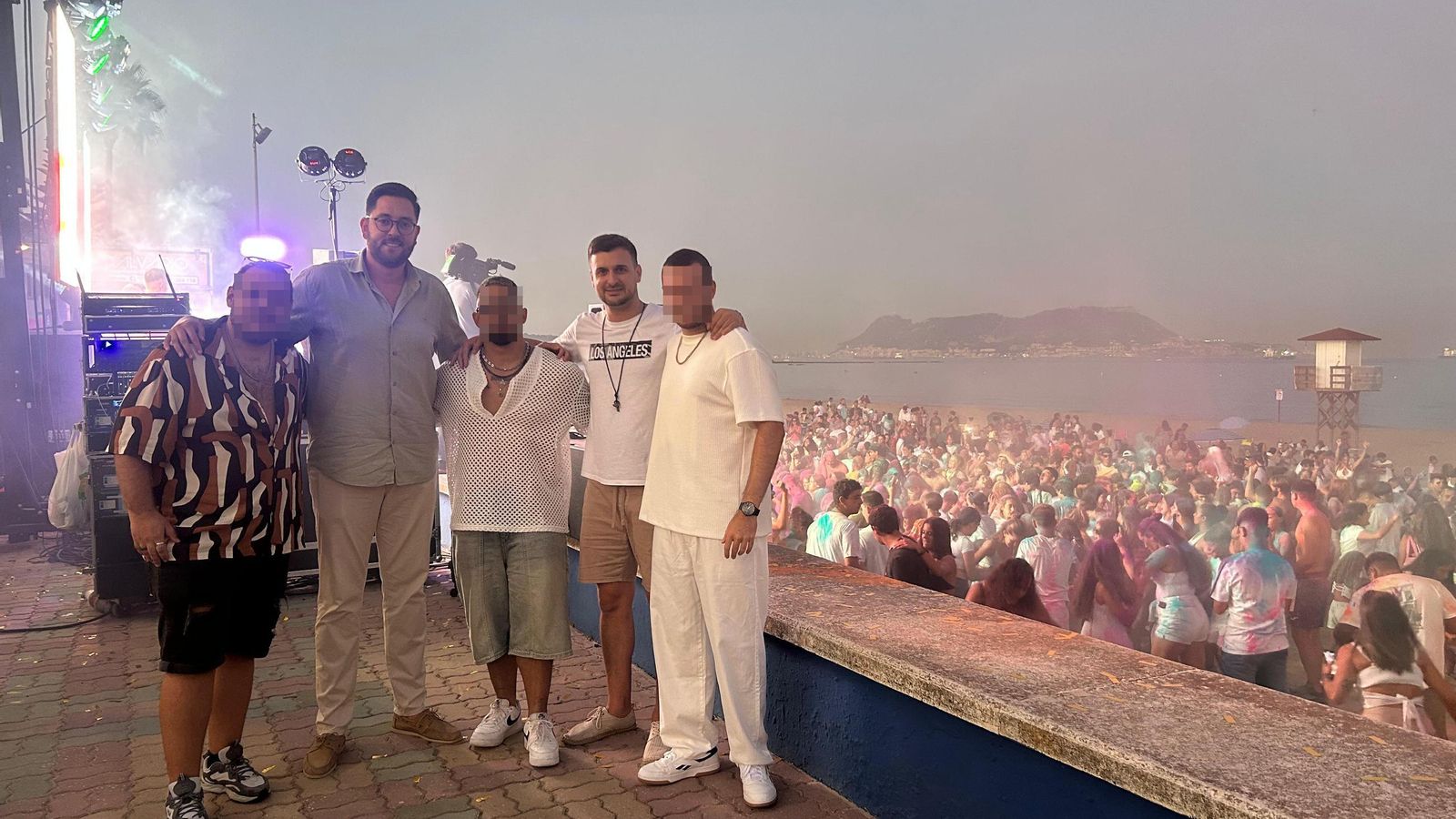 Los concejales Álvaro Márquez y Fran Arango, en la fiesta ibicenca.