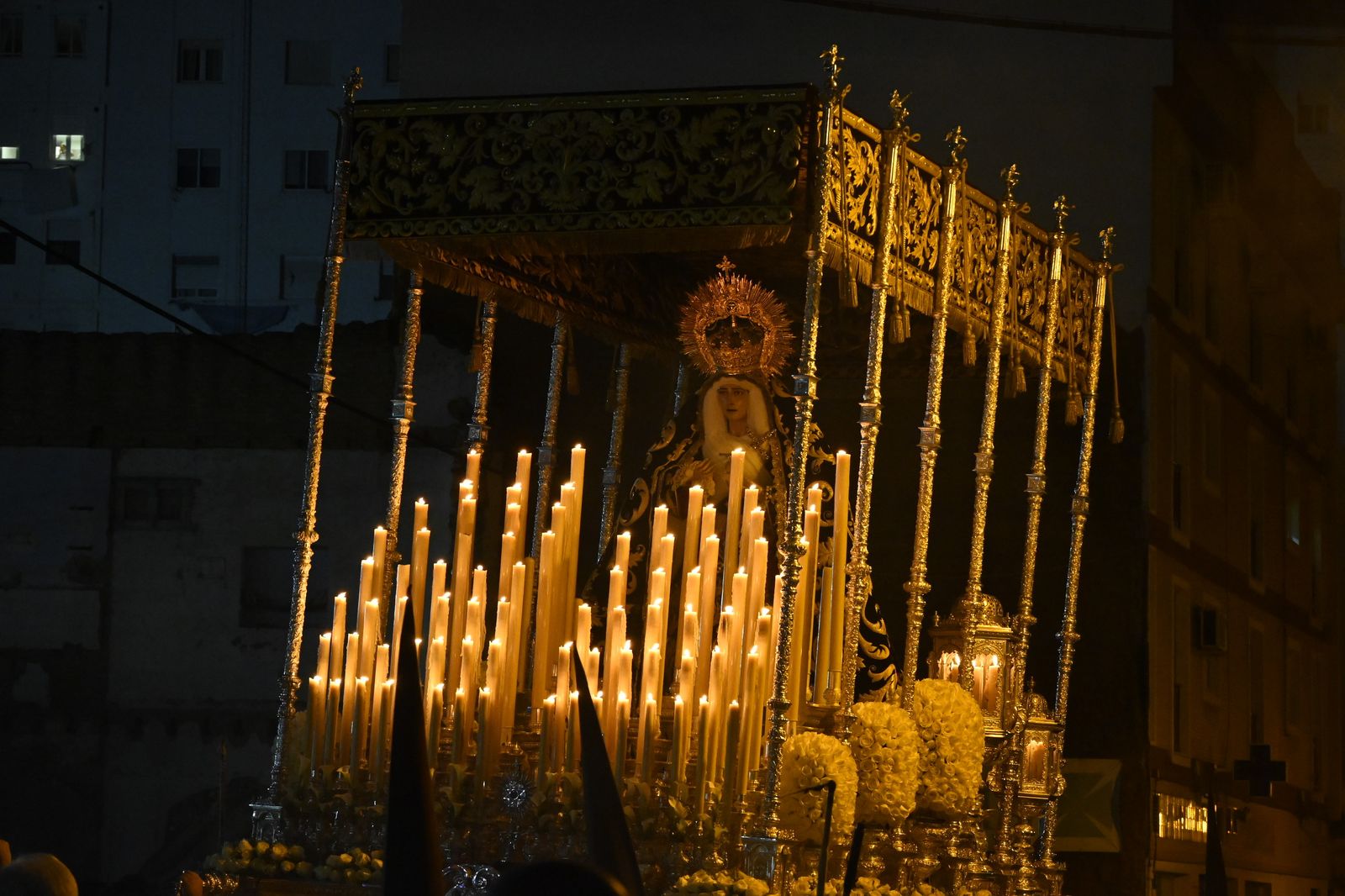 Lunes Santo: Calvario en Huelva, en imágenes
