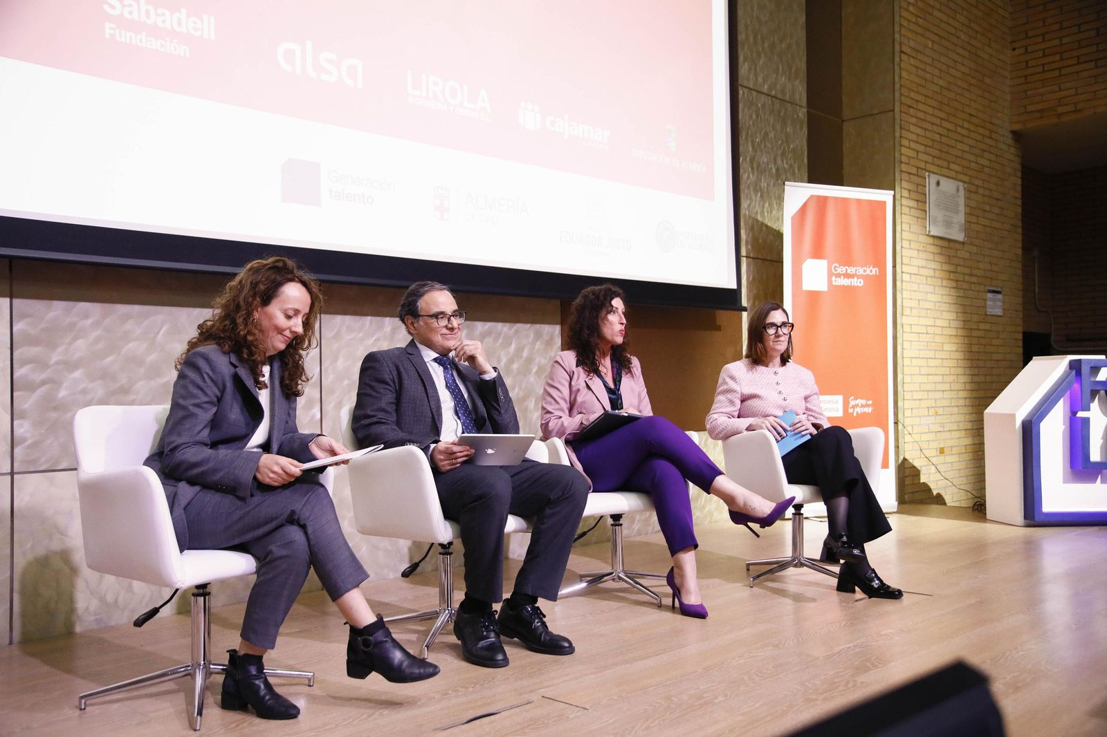 Las imágenes de la inauguración "El Tour del Talento 2025" en la Universidad de Almería