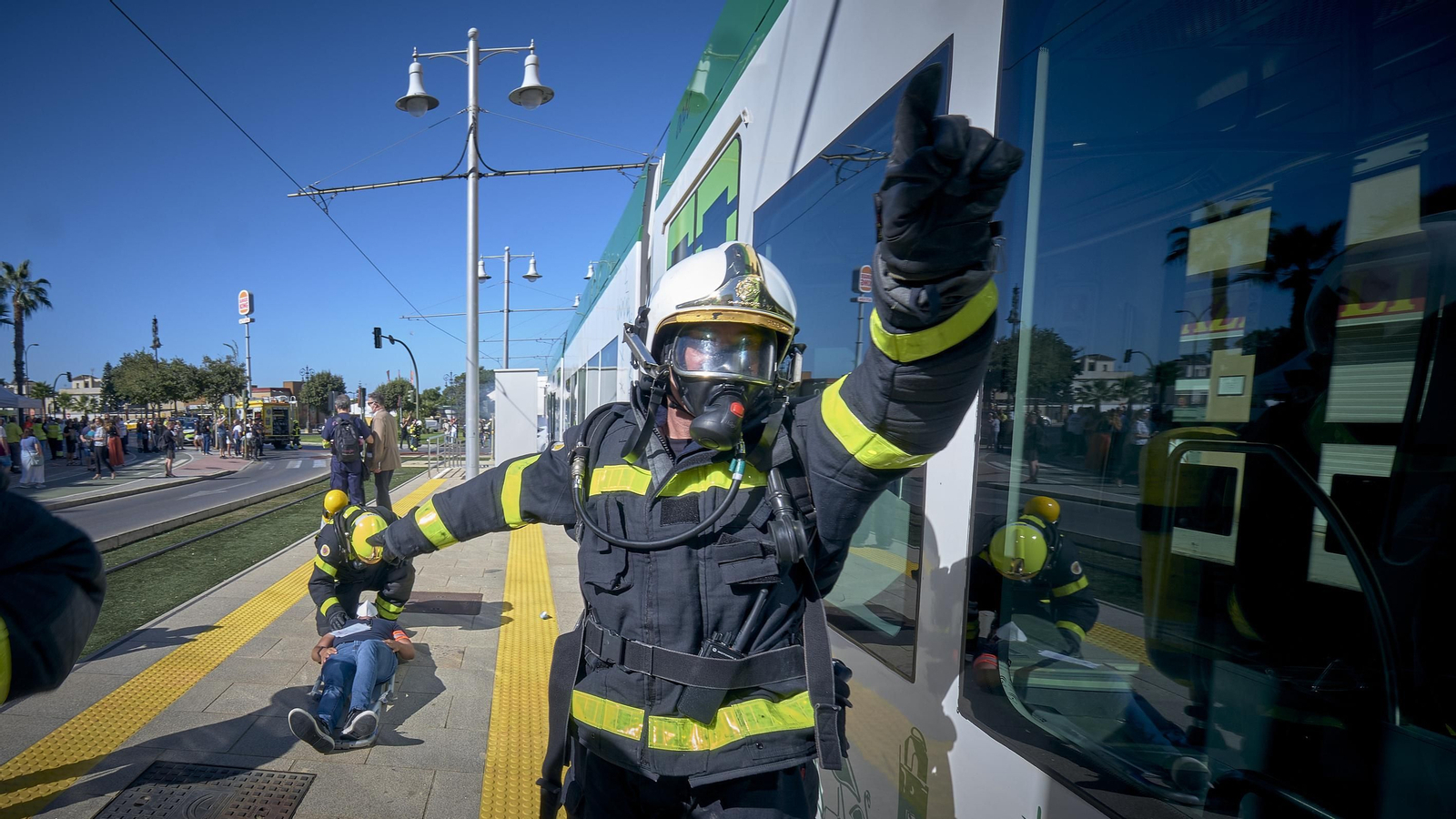 Simulacro de accidente del tranvía en San Fernando
