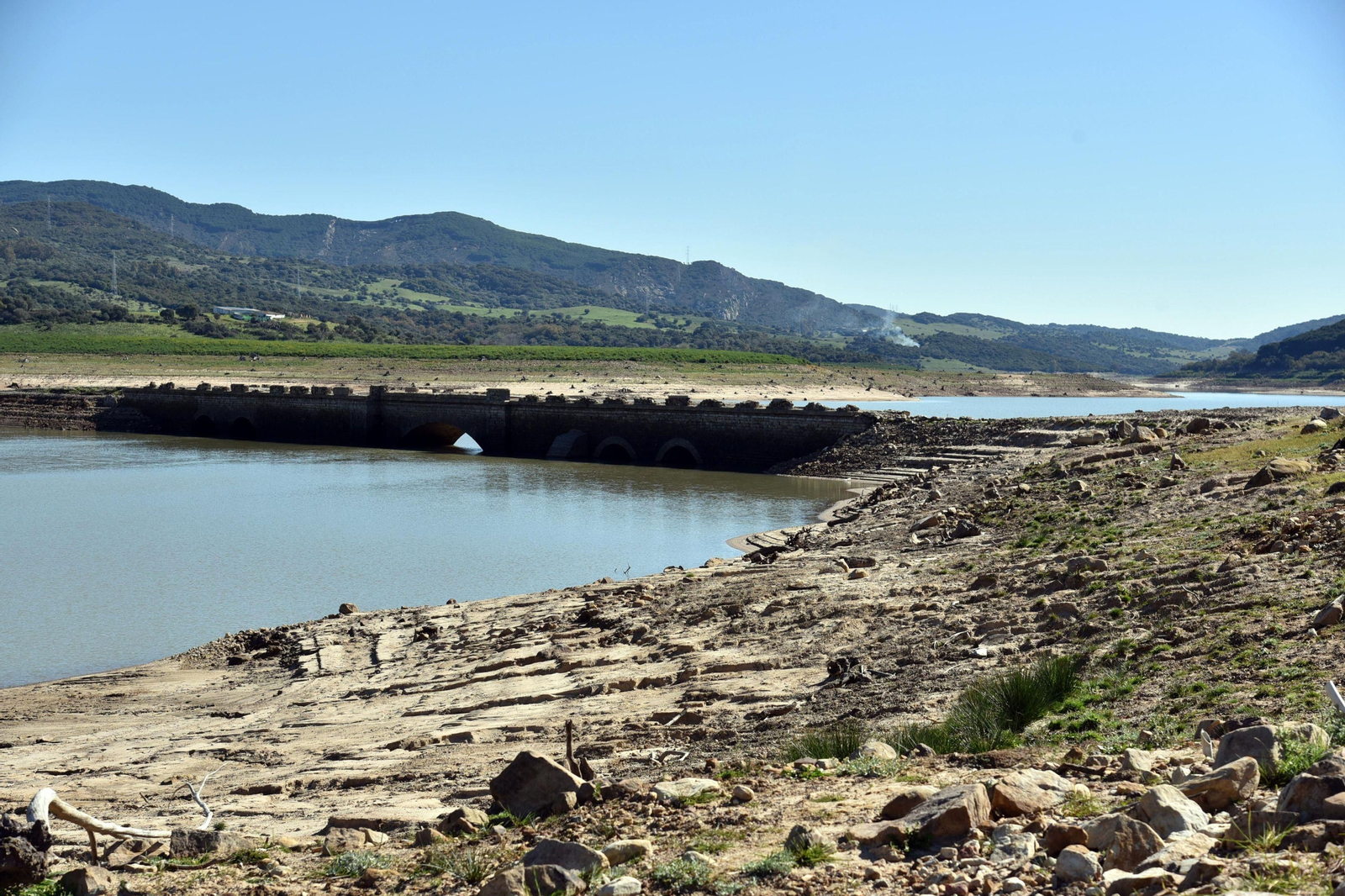 El embalse de Charco Redondo, en Los Barrios, marca el tercer máximo nacional en concentración de glifosato.