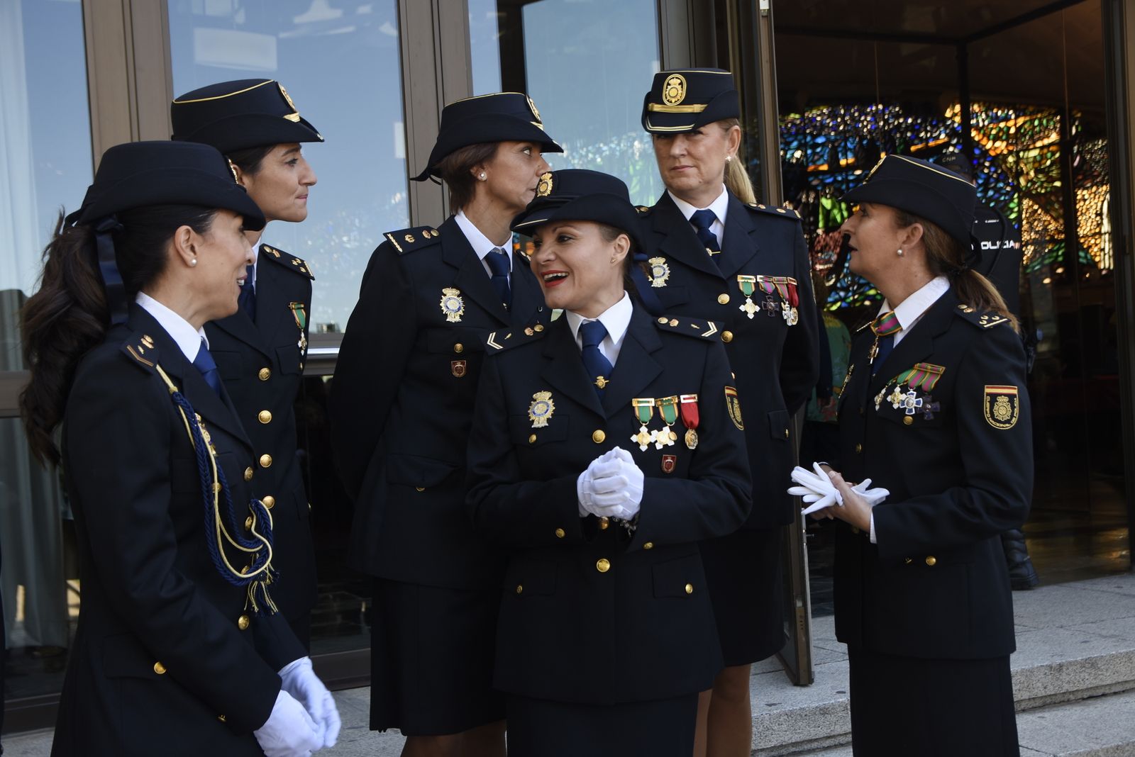 Varias mujeres policía, durante el acto en Rabanales.