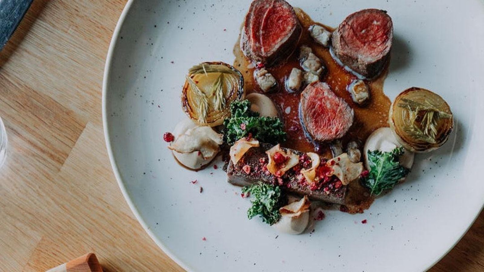 Verduras y carne asada, un plato finlandés