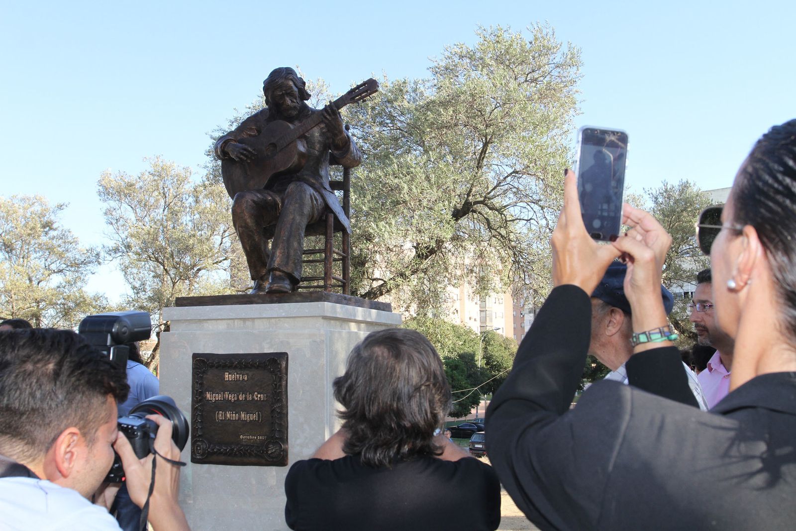 Inaguración del monumento al Niño Miguel.