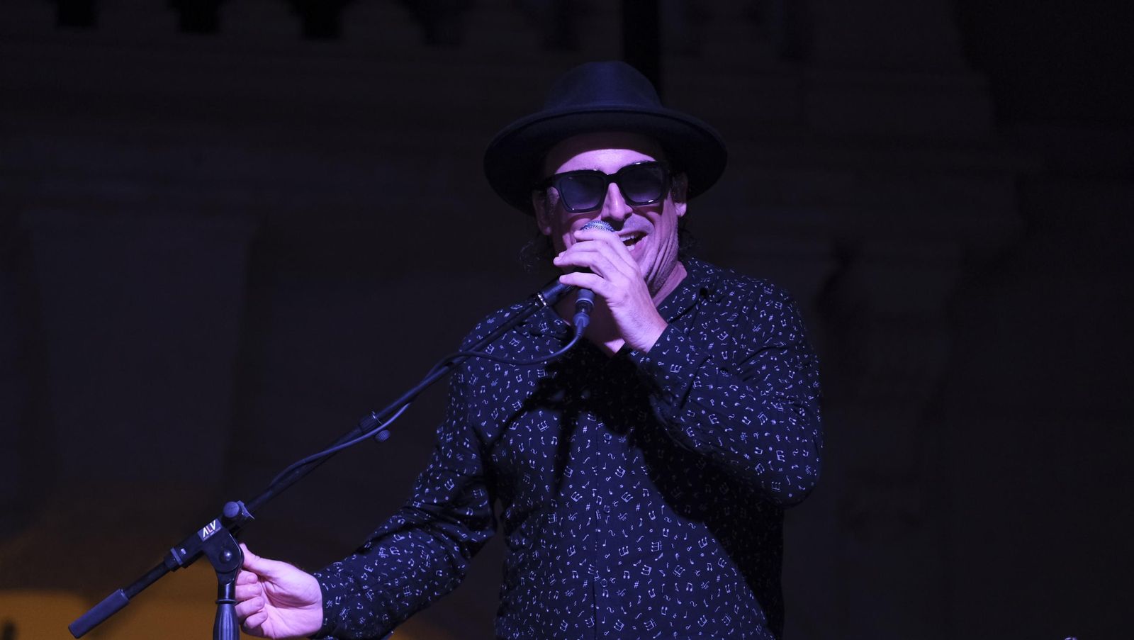 Los míticos Rebeldes abren la Feria de Almería 2024, en imágenes