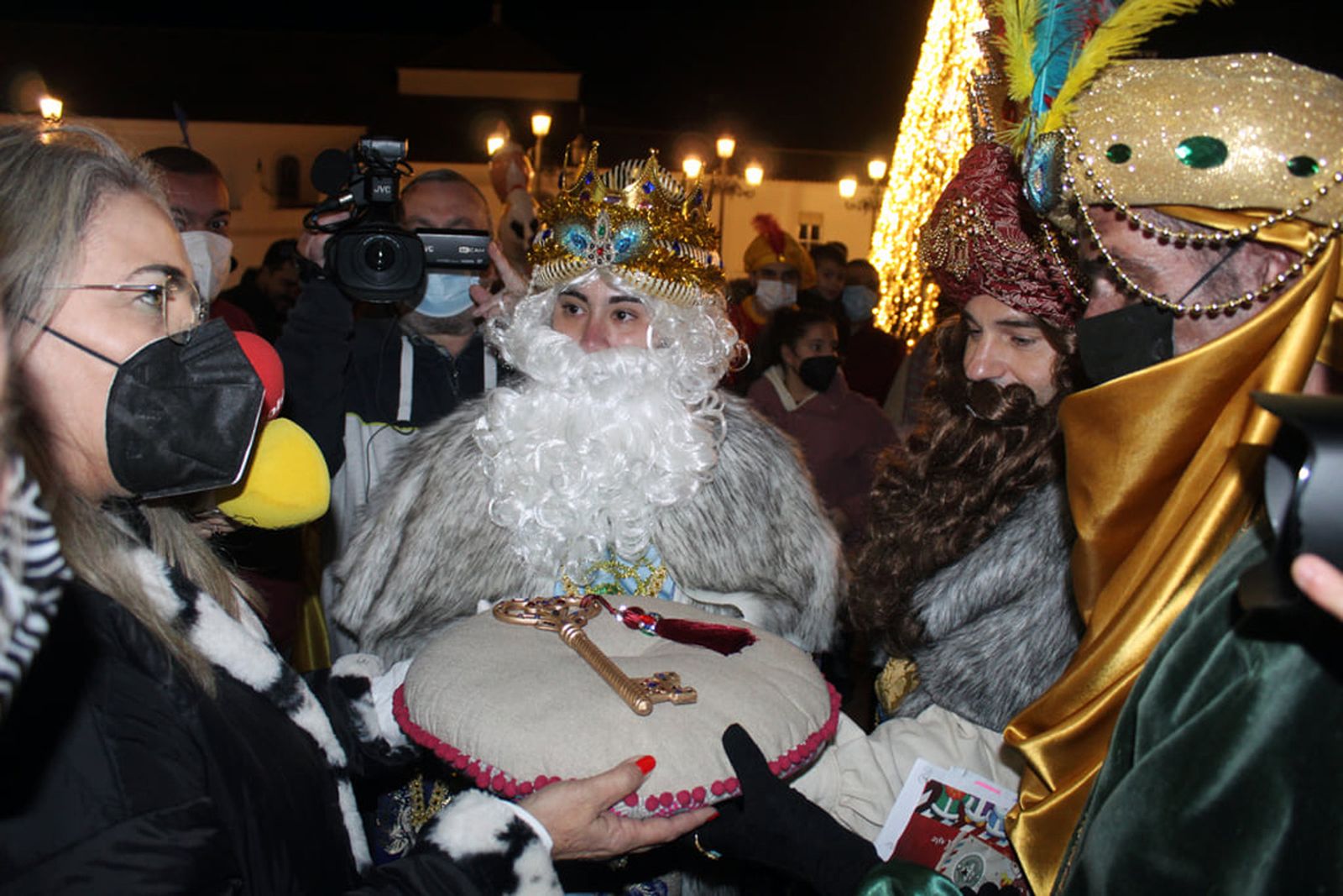 Imágenes de las cabalgatas de Reyes en Cartaya, Isla Cristina, Ayamonte y Punta Umbría