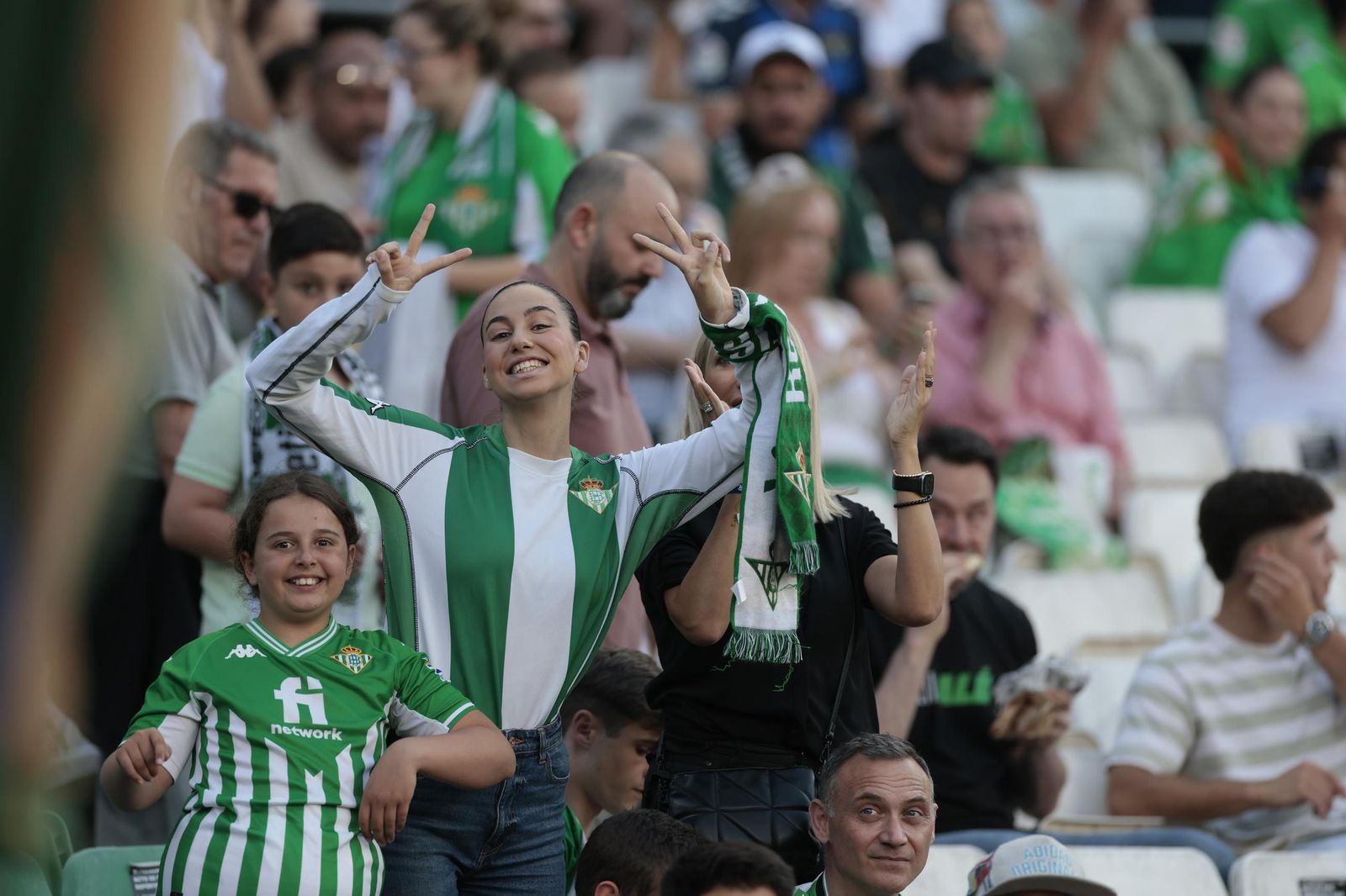 Búscate en las fotos del Betis - Valencia