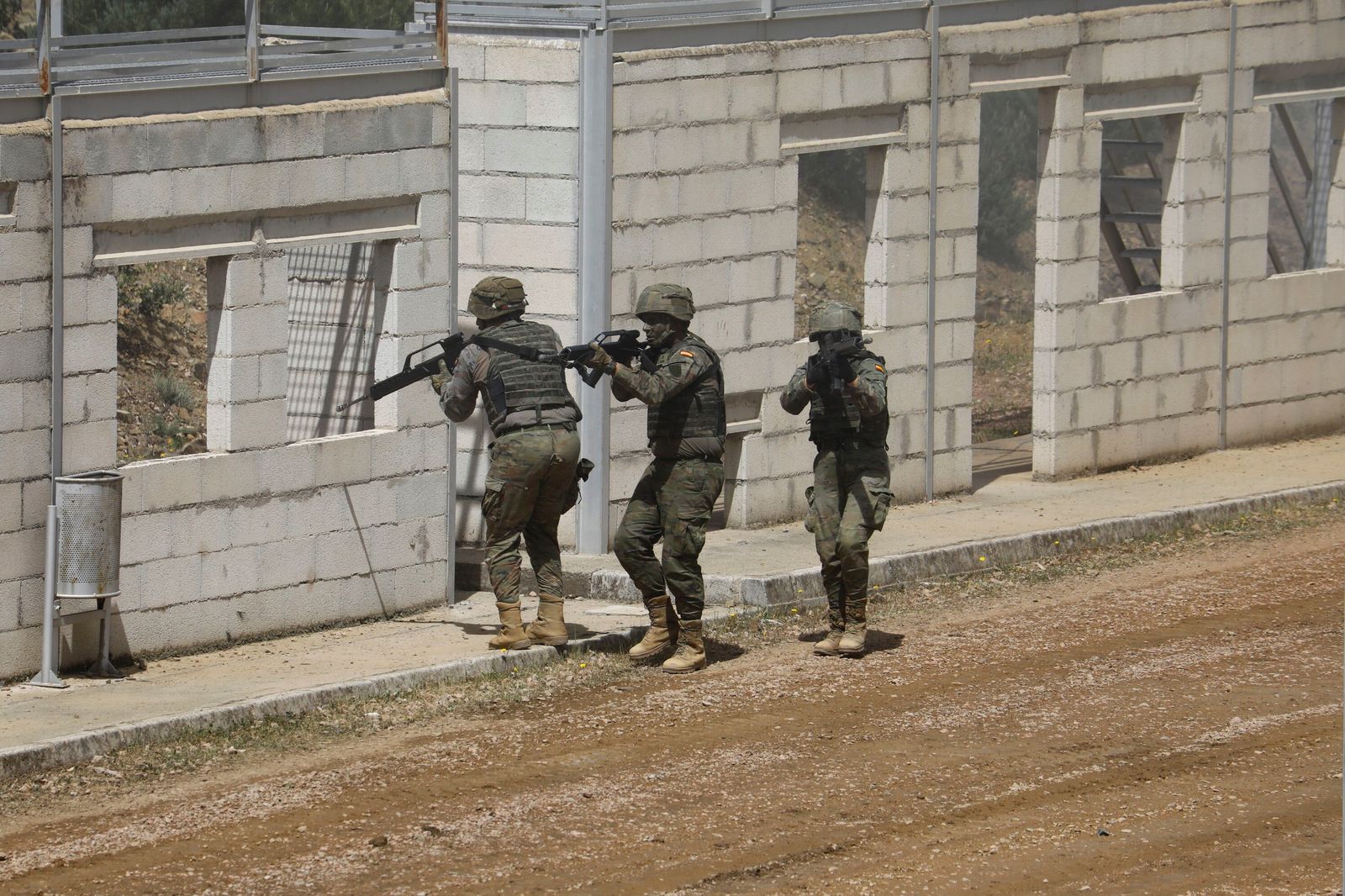 El combate en zona urbanizada en Cerro Muriano, en imágenes