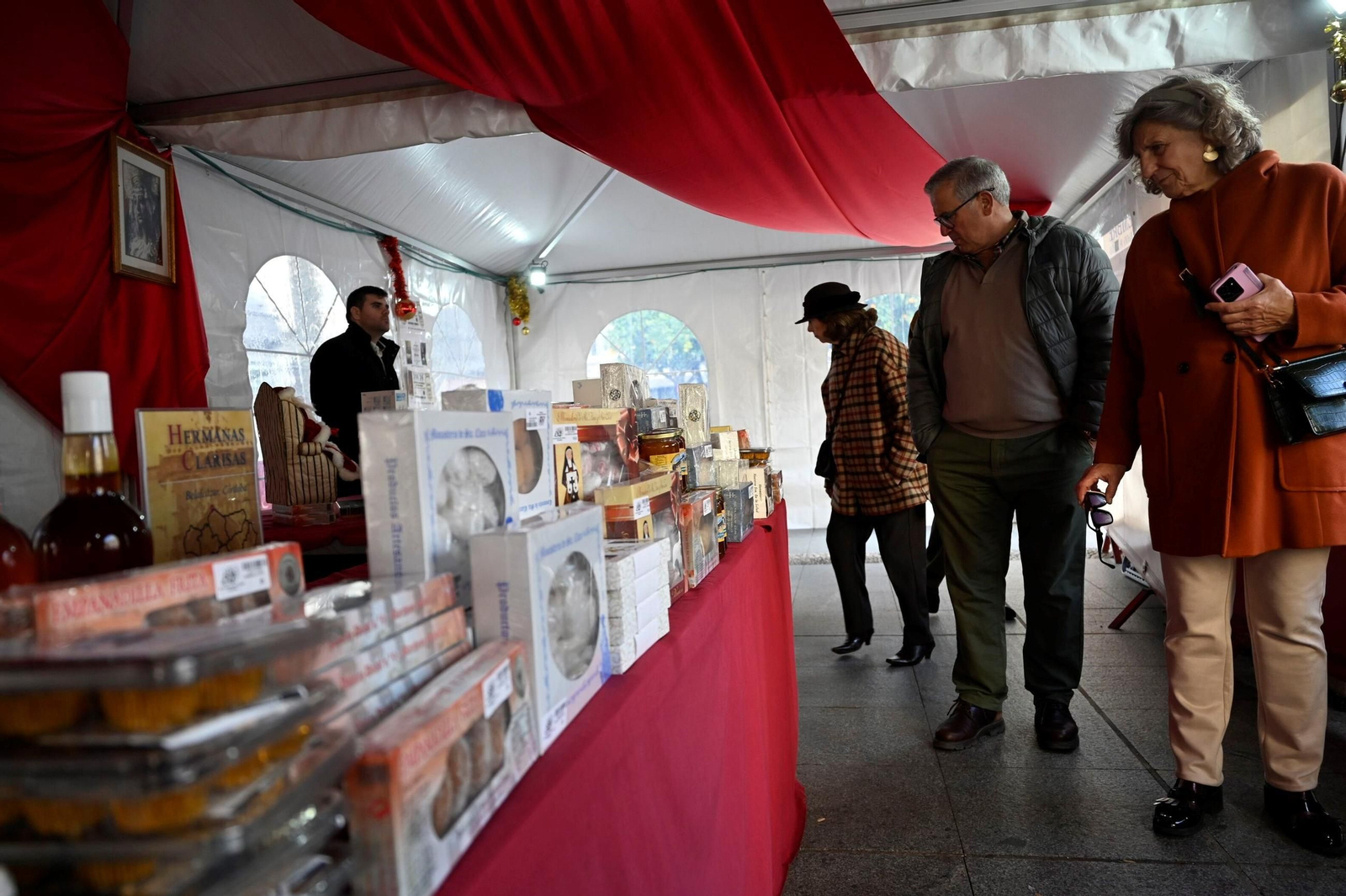 Los dulces conventuales endulzan la Navidad de Córdoba, en imágenes