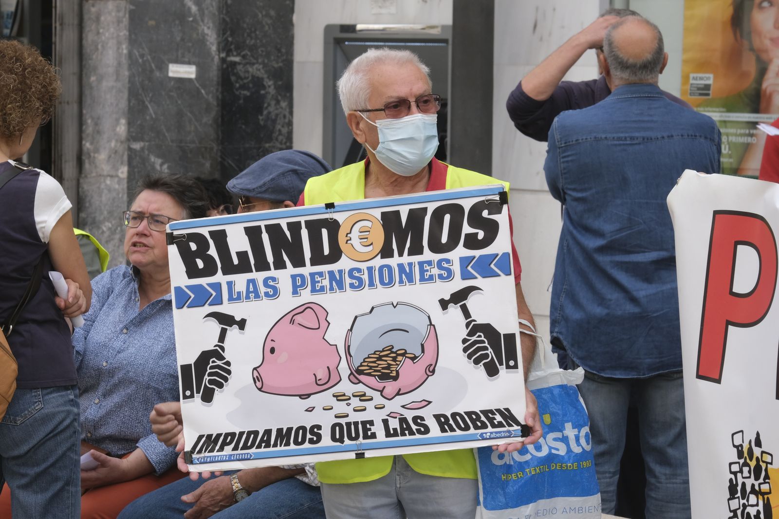 Las imágenes de la manifestación de los pensionistas en Córdoba