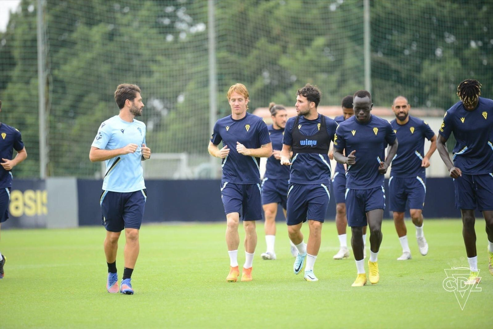 Entrenamiento del Cádiz desarrollado el jueves en El Rosal.