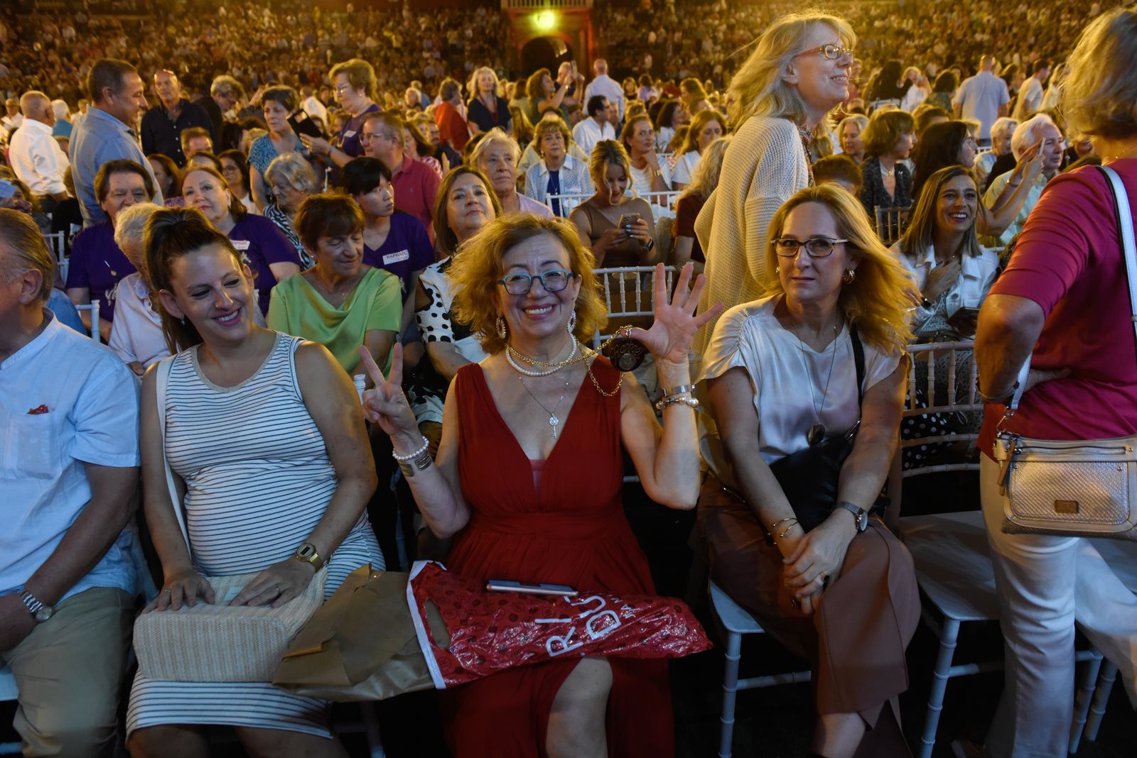 El concierto de Raphael en las Noches de La Maestranza, en imágenes