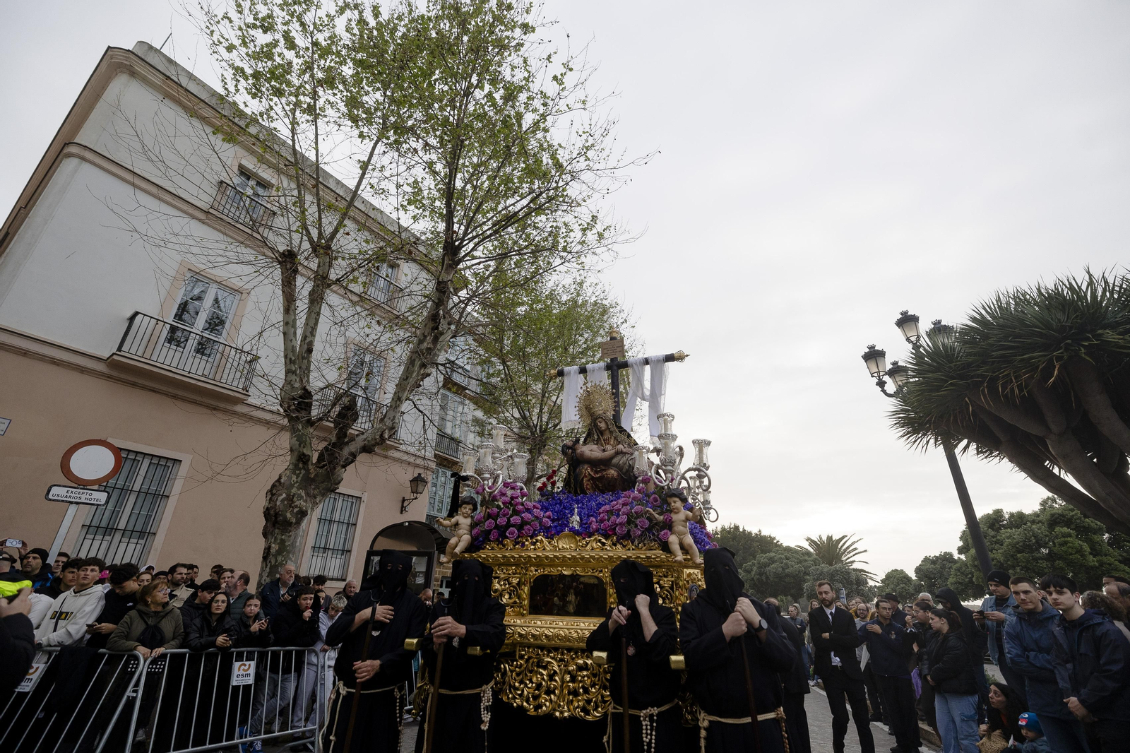 Las imágenes de la cofradía del Caminito este Miércoles Santo en la Semana Santa de Cádiz de 2024