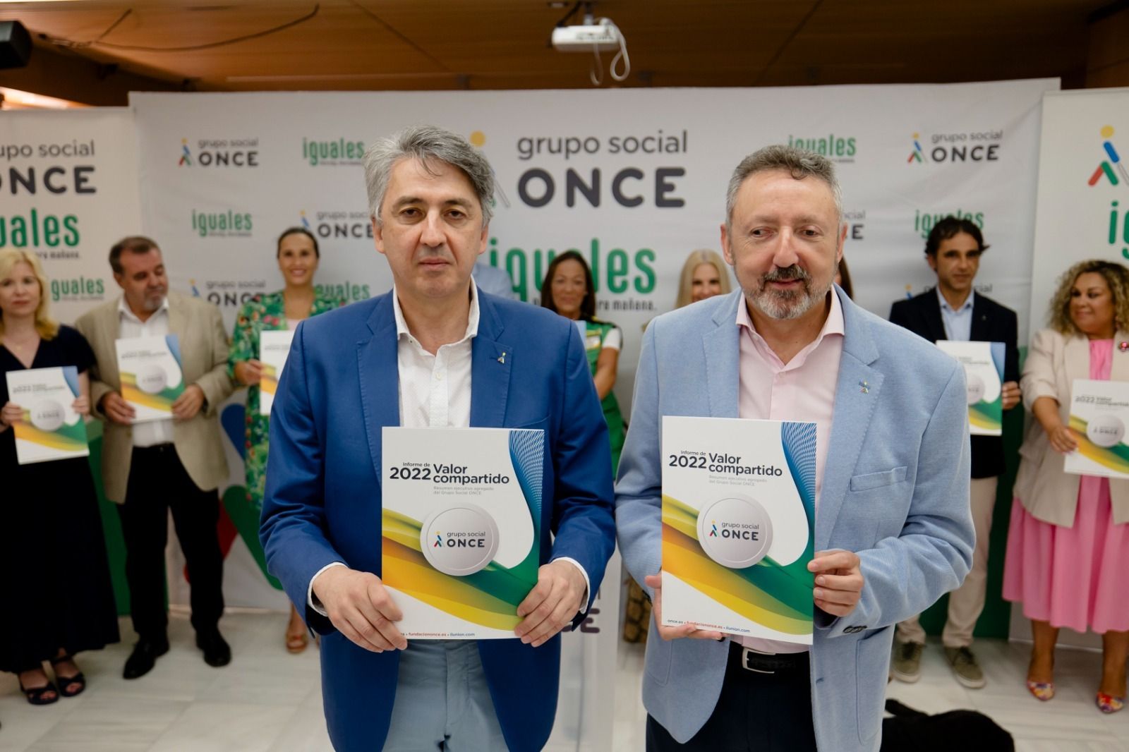 Alberto Ríos y Cristóbal Martínez durante la presentación del balance anual de la ONCE.