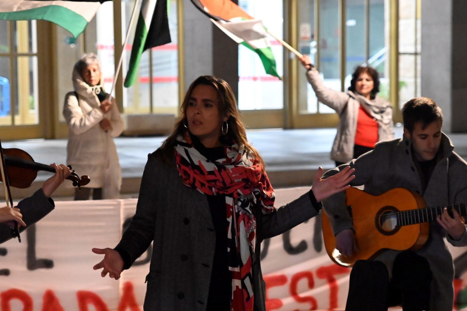 La vigilia en solidaridad con el pueblo palestino en Córdoba, en imágenes