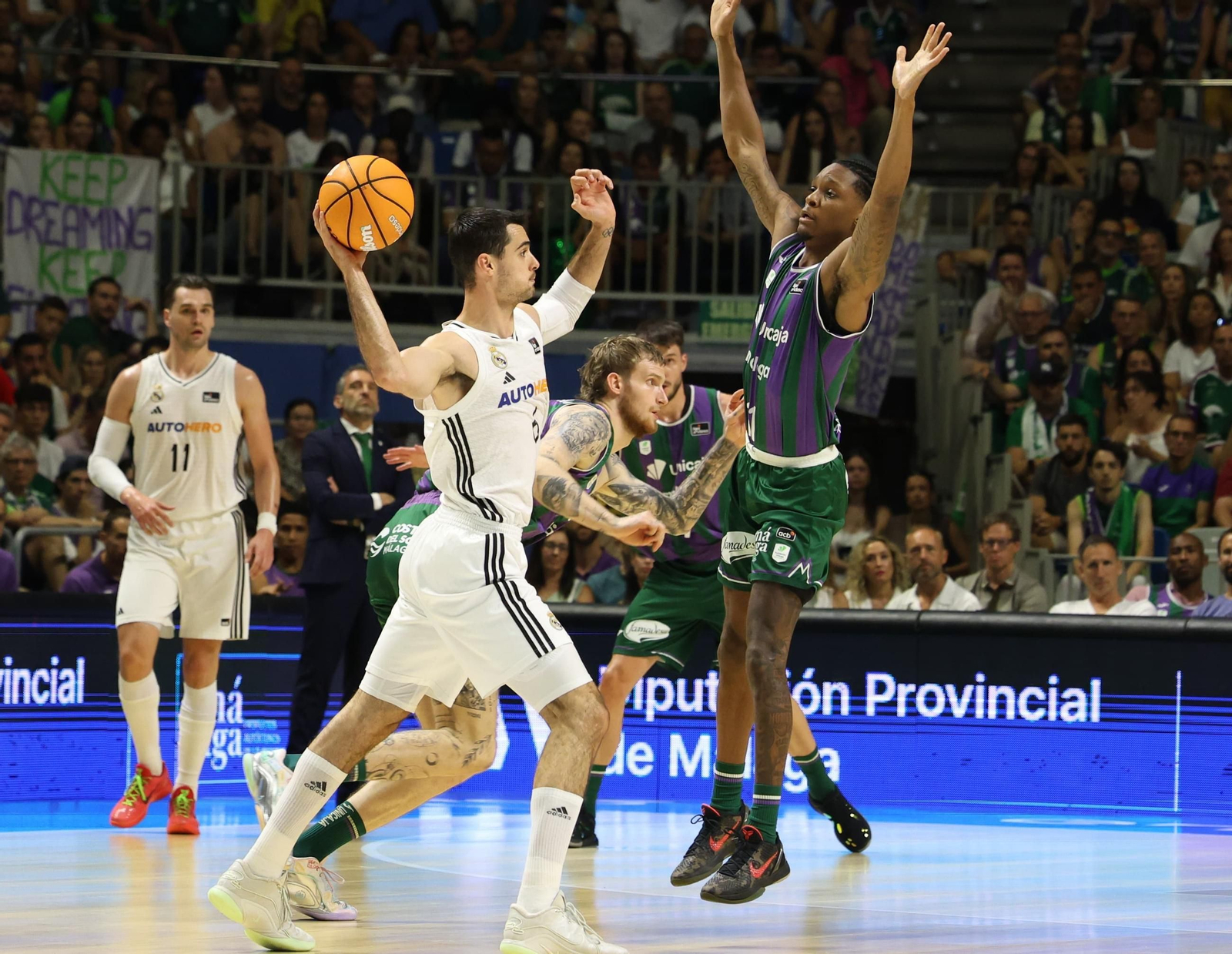 El Unicaja-Real Madrid, en fotos