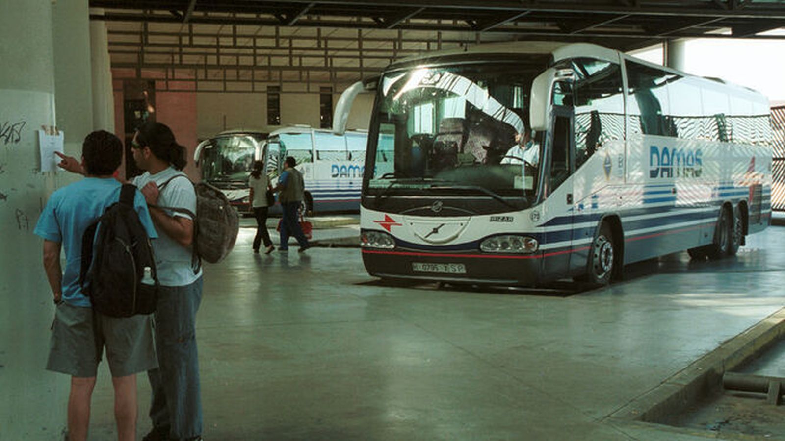 Autobuses de Damas en la estación de Plaza de Armas