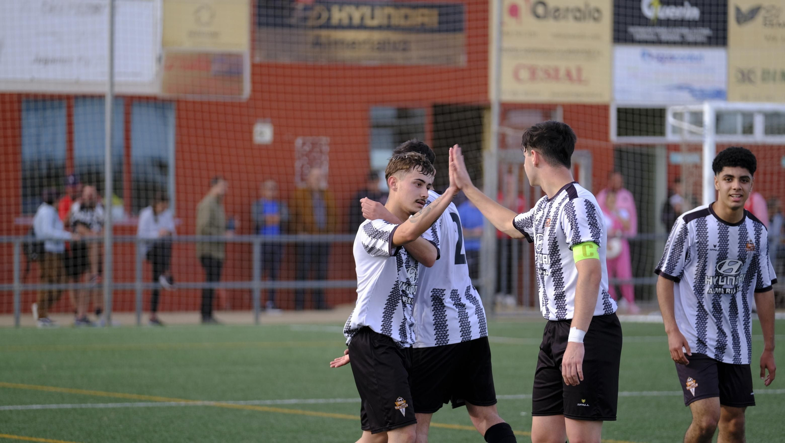 Imágenes del partido de fútbol juvenil La Cañada-Málaga