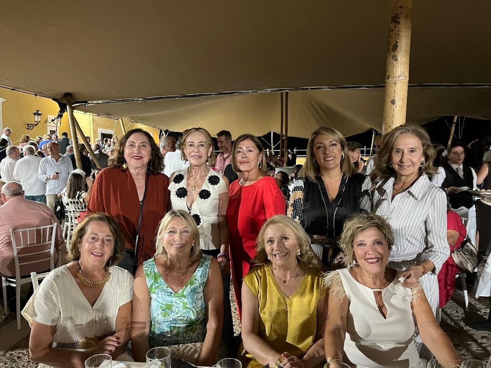 Marisol Zamora, María Jesús Castro, Tere Torres, Marta Meléndez, Marisol Garcia Valdivia, Carolina Camacho, Marisa Ulibarri y María Ángeles Franco.