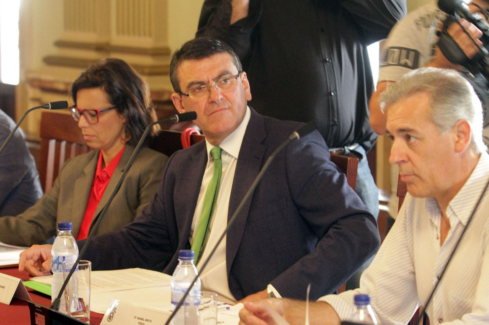 Imágenes de la Mesa de los Fosfoyesos celebrada en el ayuntamiento