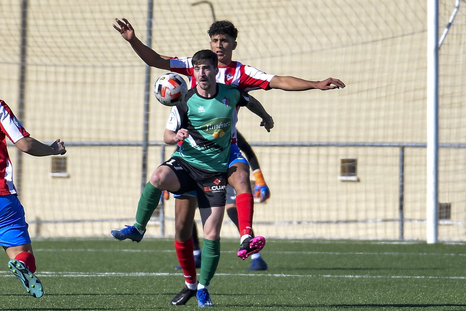 El Huétor Vega empató a uno su partido.