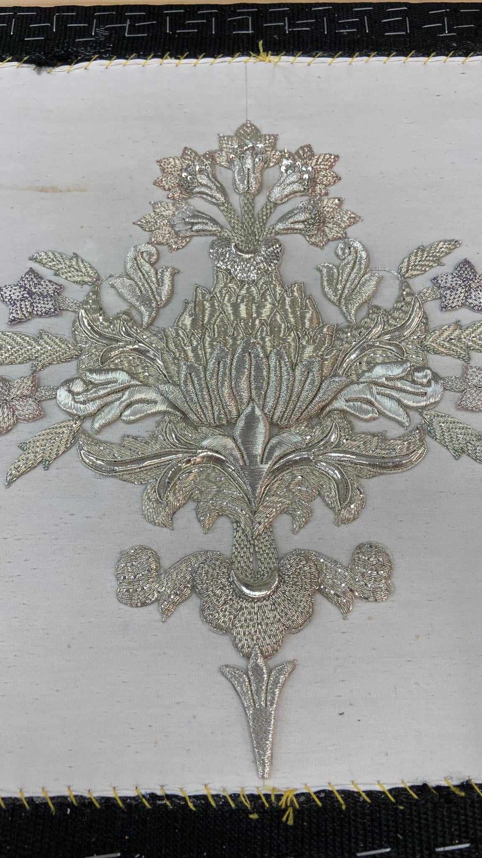 Estado actual del bordado del palio