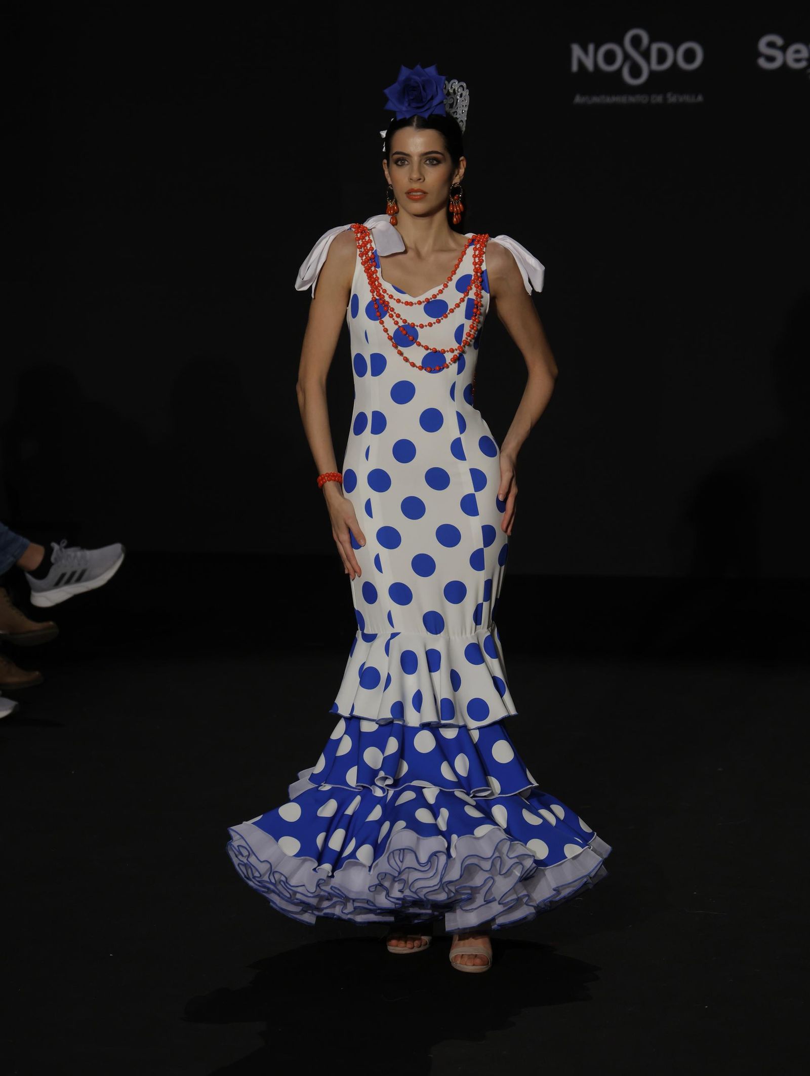 Emprende Lunares, el desfile de moda flamenca de Samuel Reyes, que anticipa la Feria de Abril: todas las fotos.